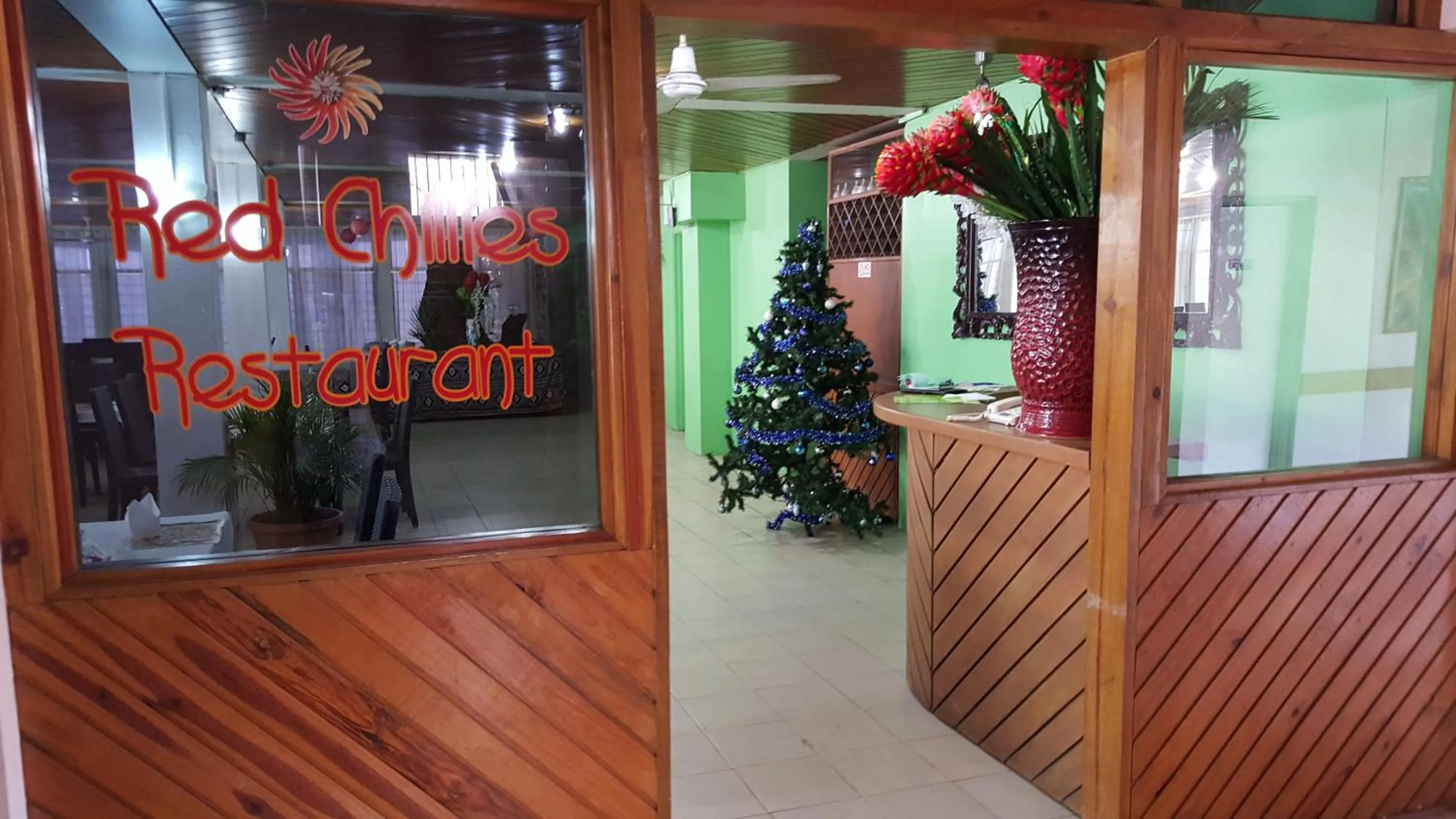 Restaurant/places to eat in Hexagon International Hotel, Villas & Spa