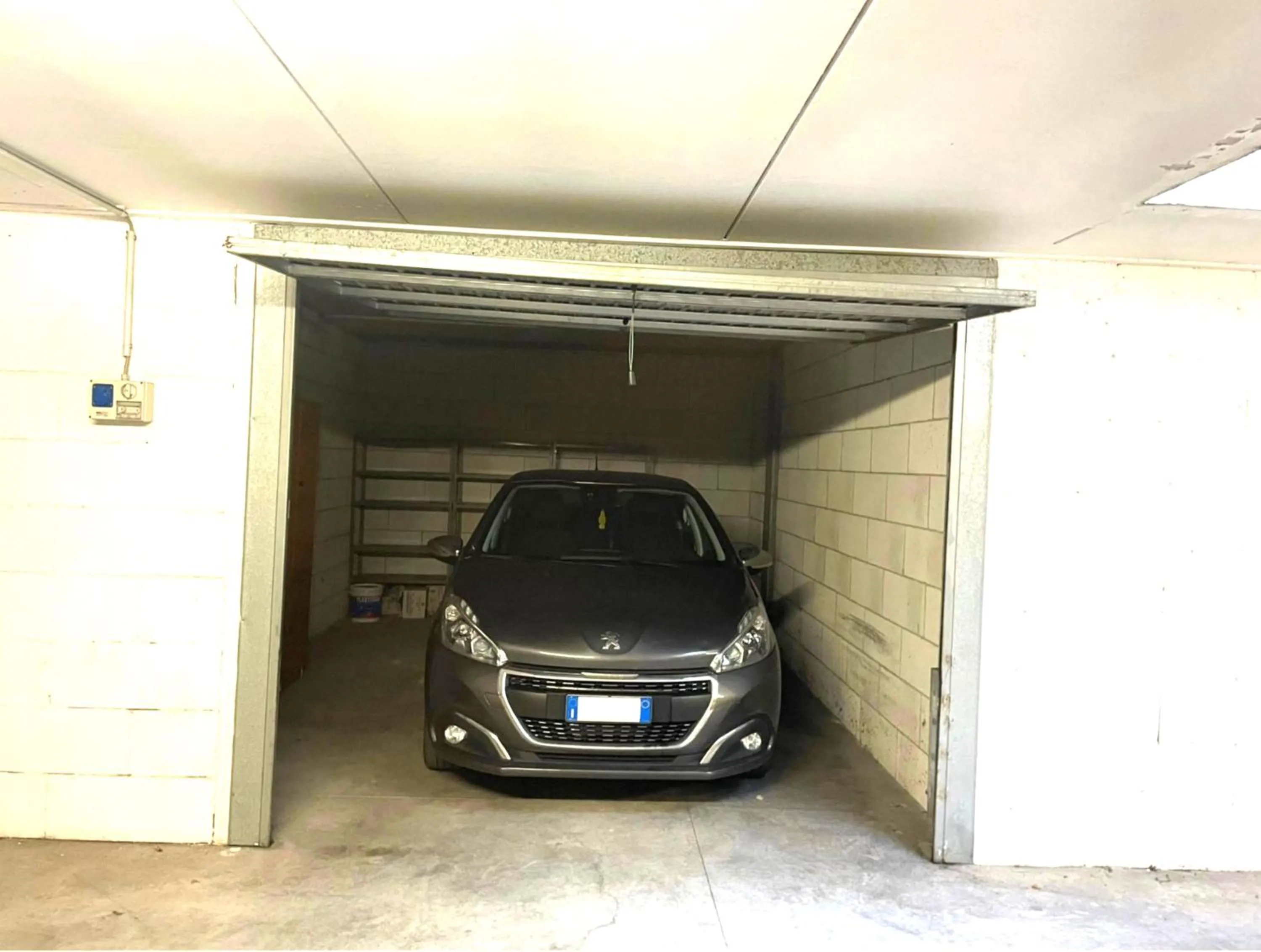 Parking in Cappuccino Apartment DesenzanoLoft Official Partner Homes & Villas by Marriott Bonvoy