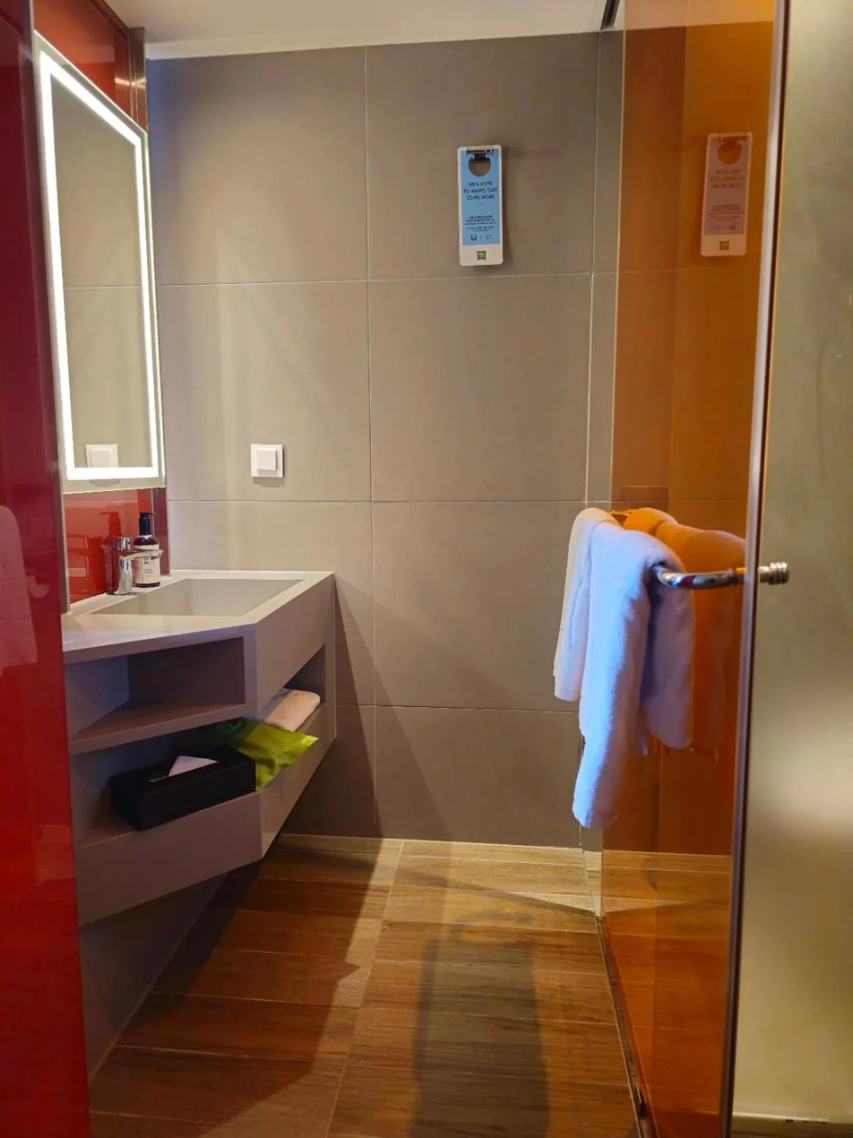 Toilet in Ibis Styles Ambassador Seoul Gangnam