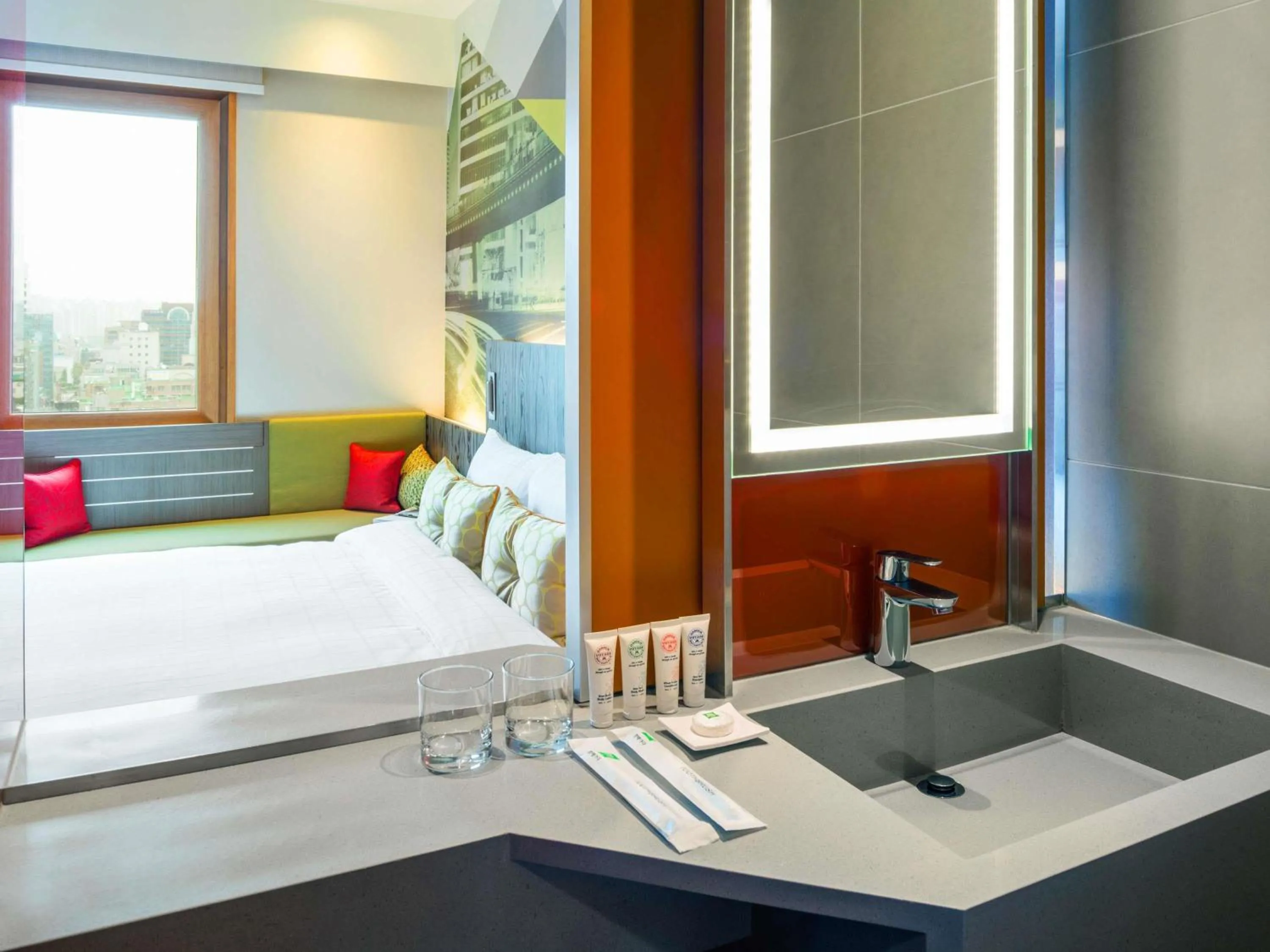 Bedroom, Bed in Ibis Styles Ambassador Seoul Gangnam