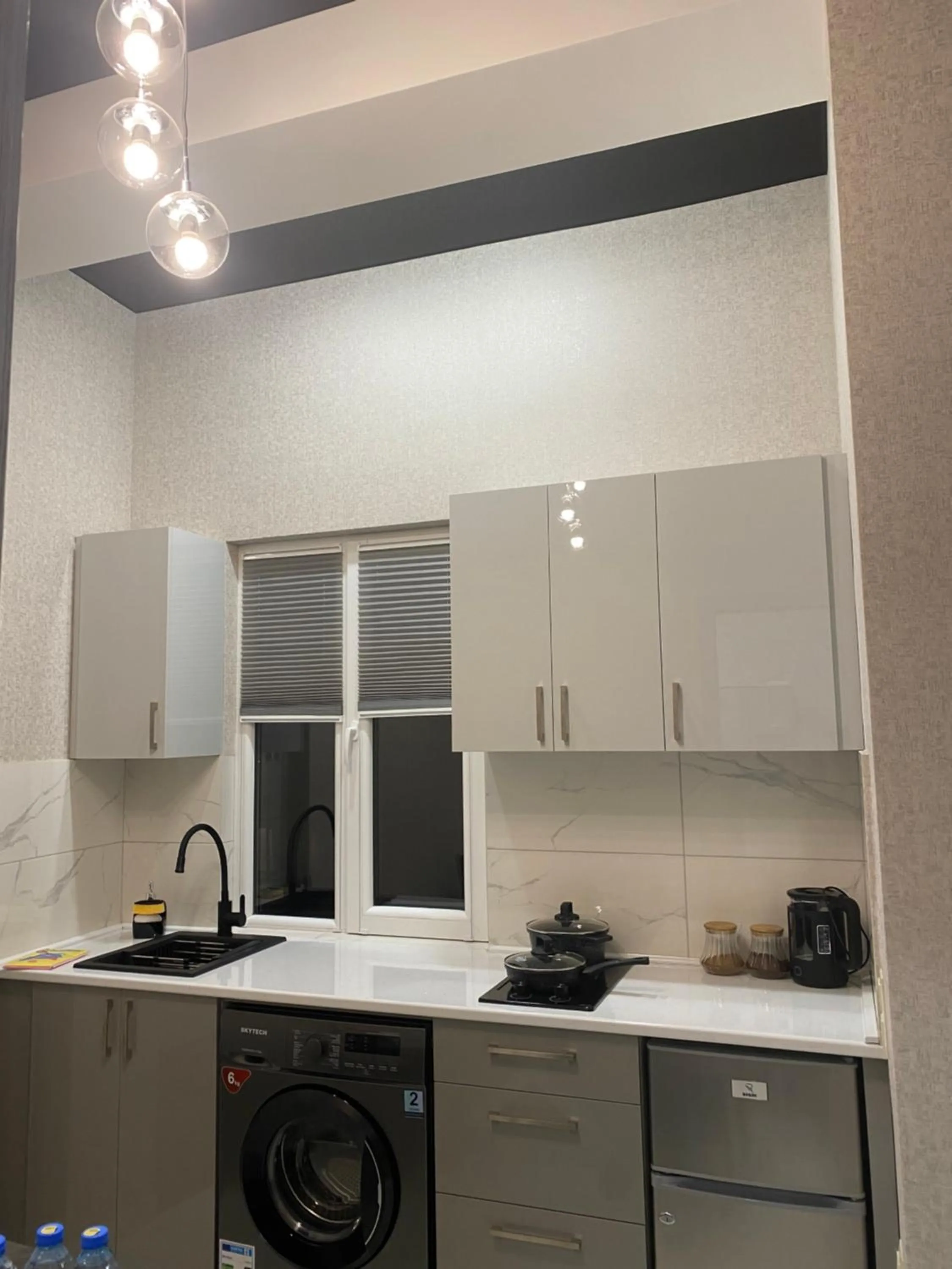 Kitchen or kitchenette in Queen Tamar