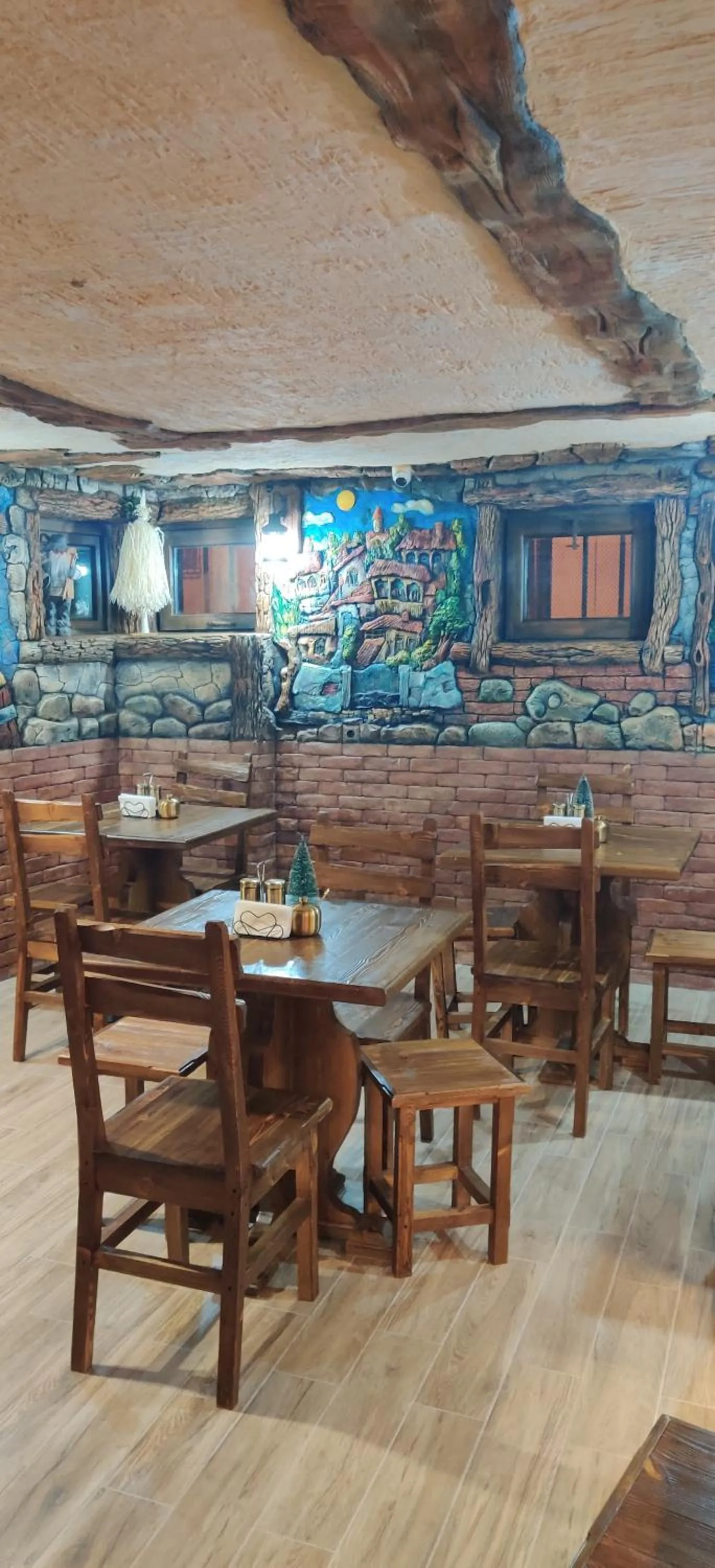 Restaurant/places to eat in Mimino T&G