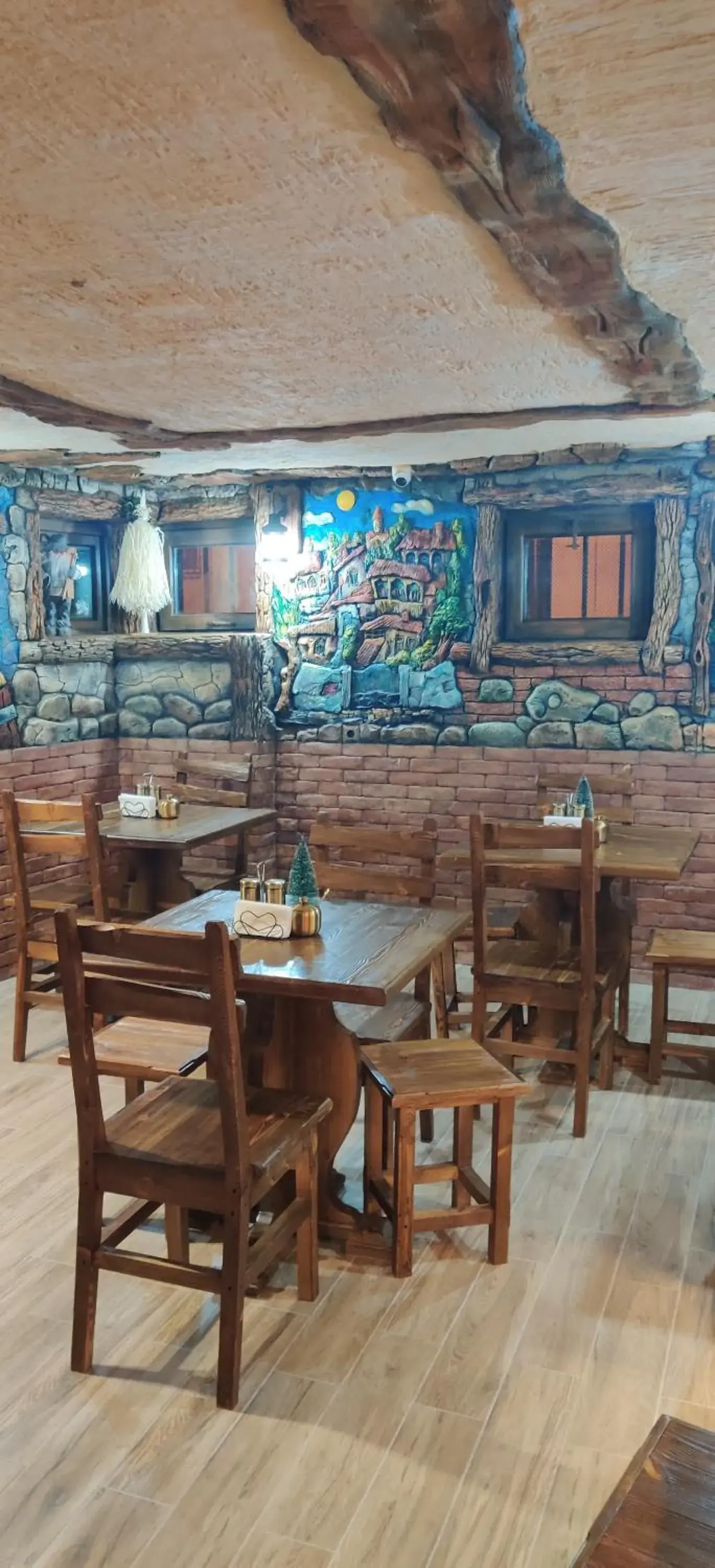 Restaurant/places to eat in Mimino T&G Restaurant/places to eat in Mimino T&G