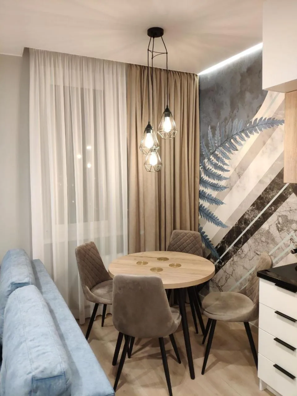 Seating area in Queen Tamar