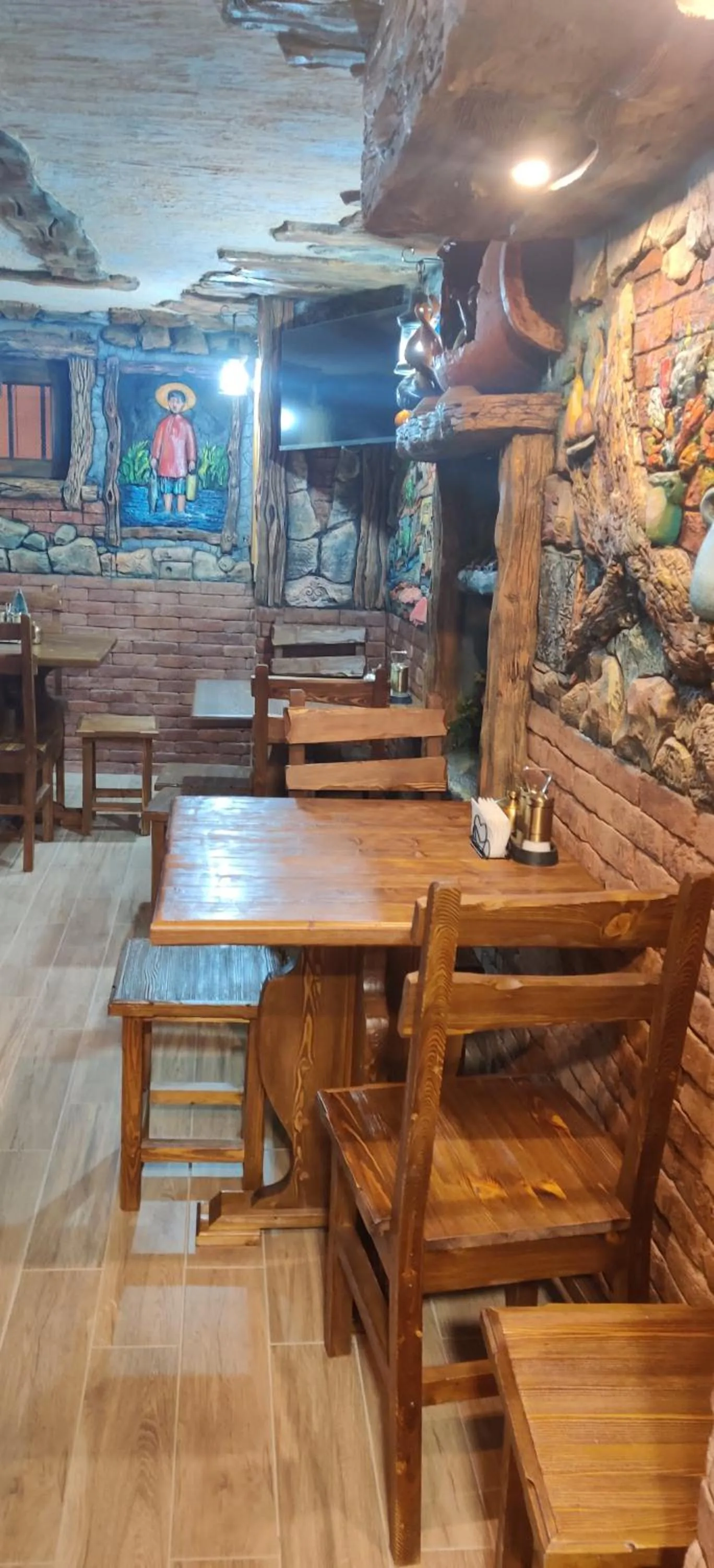 Restaurant/places to eat in Mimino T&G