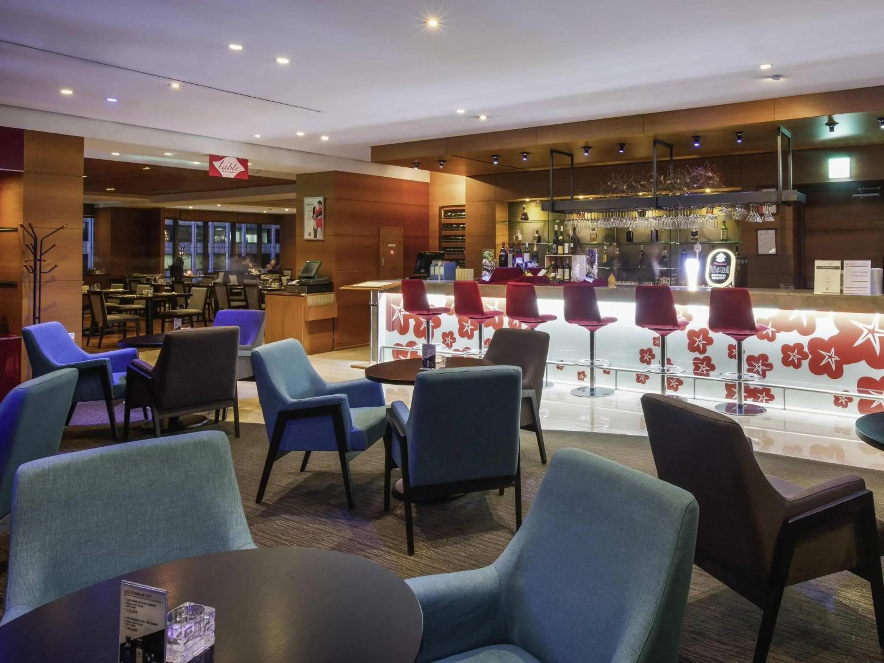 Lounge or bar in Ibis Ambassador Myeongdong Lounge or bar in Ibis Ambassador Myeongdong