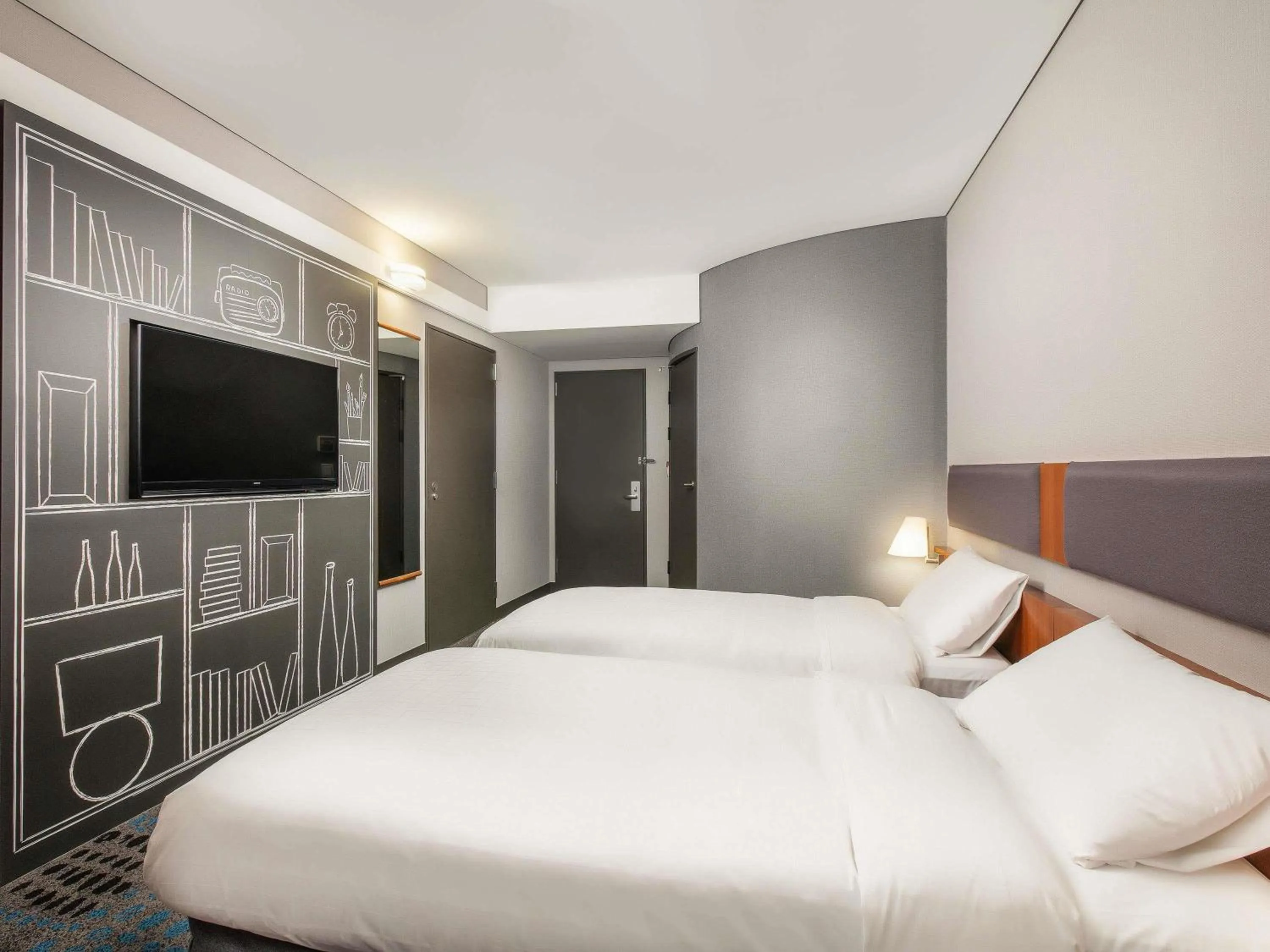 Bedroom, Bed in Ibis Ambassador Myeongdong