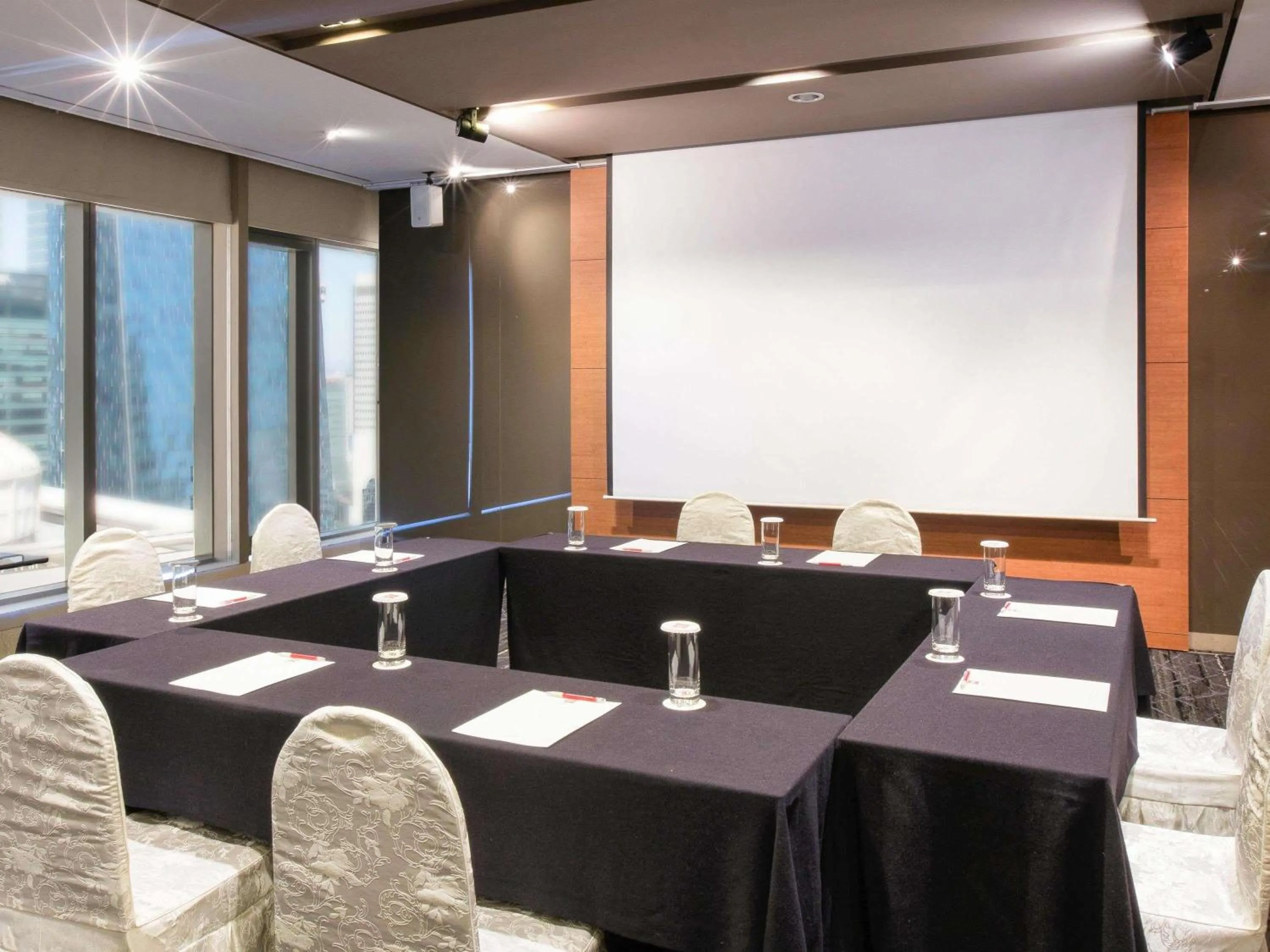 Meeting/conference room in Ibis Ambassador Myeongdong