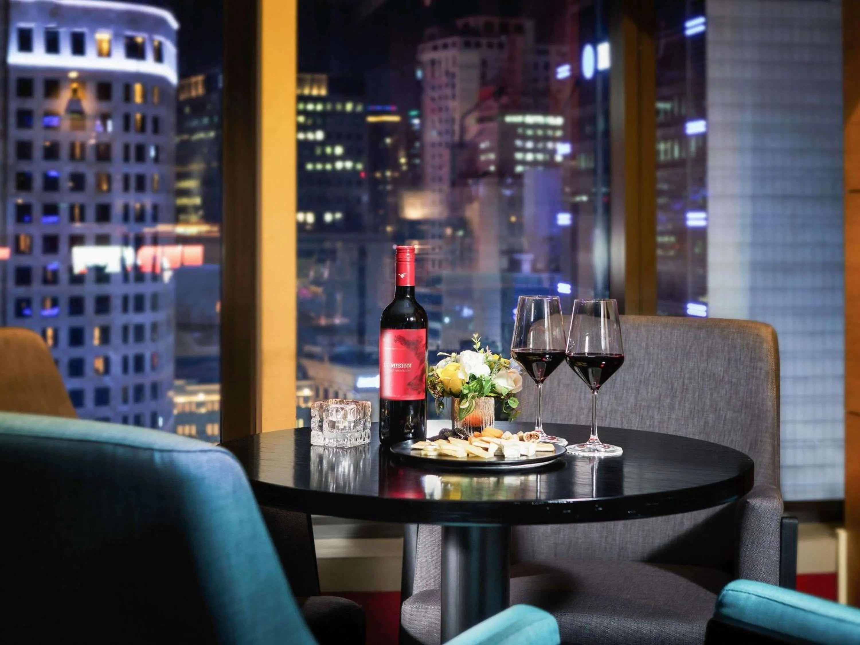 Lounge or bar in Ibis Ambassador Myeongdong