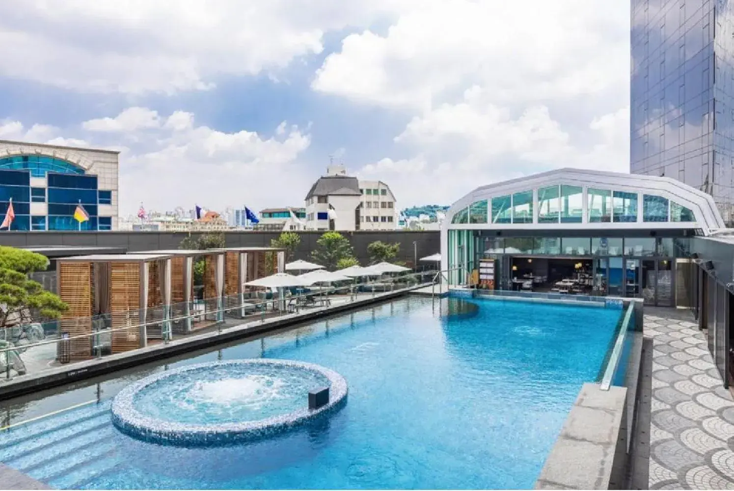 Swimming pool in The Ambassador Seoul - A Pullman Hotel Swimming pool in The Ambassador Seoul - A Pullman Hotel