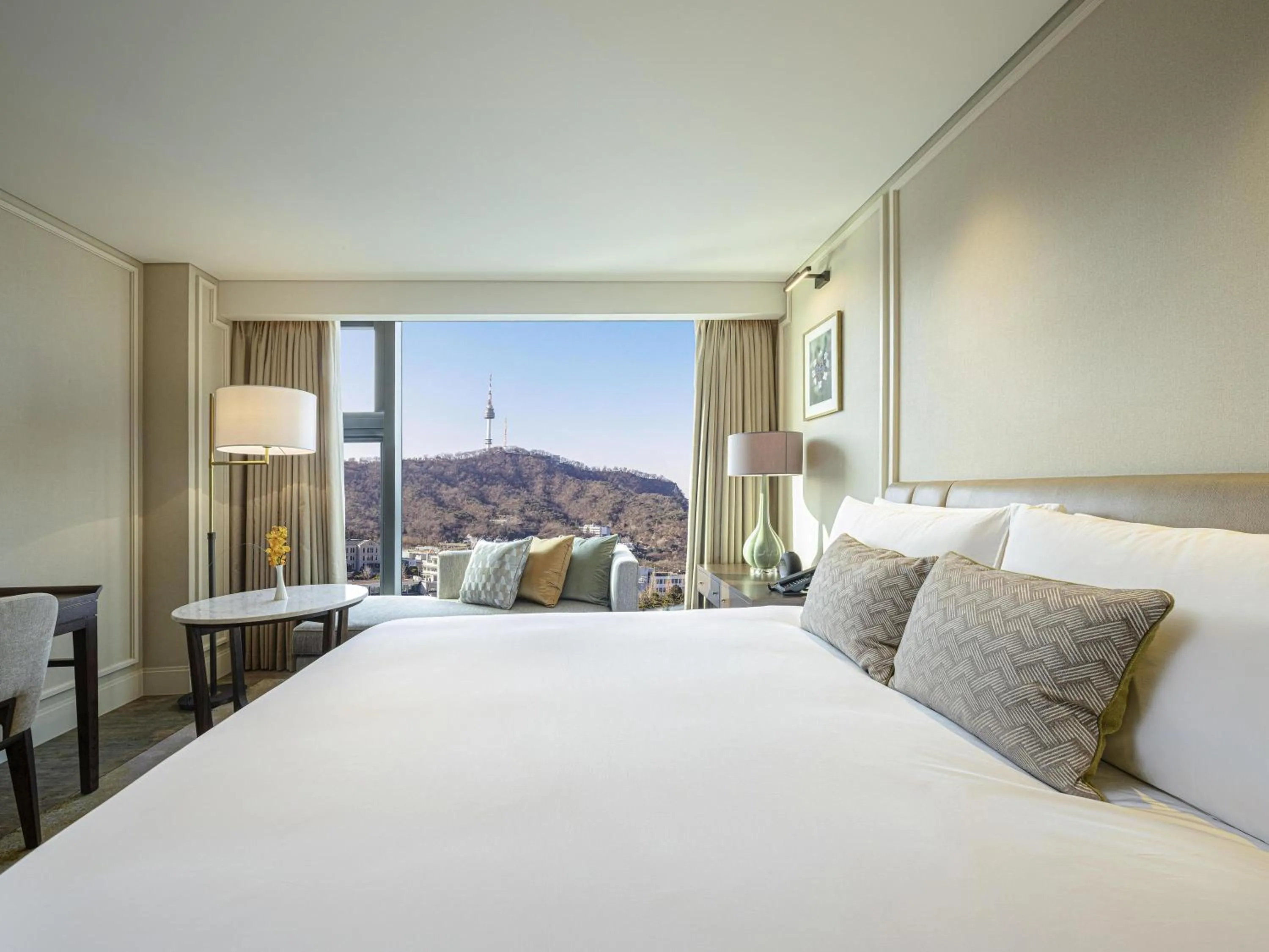 Bedroom, Bed in The Ambassador Seoul - A Pullman Hotel