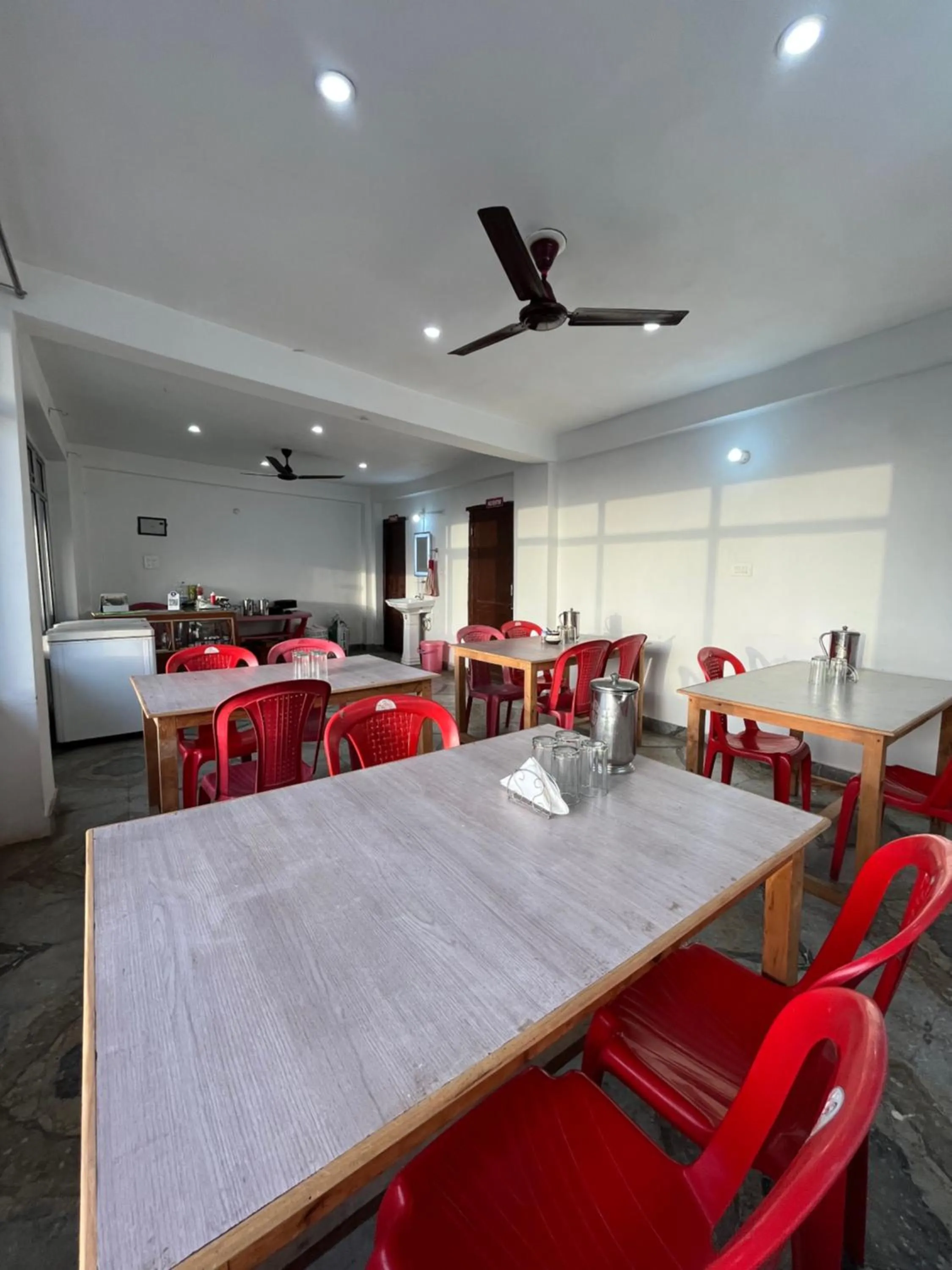 Restaurant/places to eat in Sunset Lagoon Dalhousie