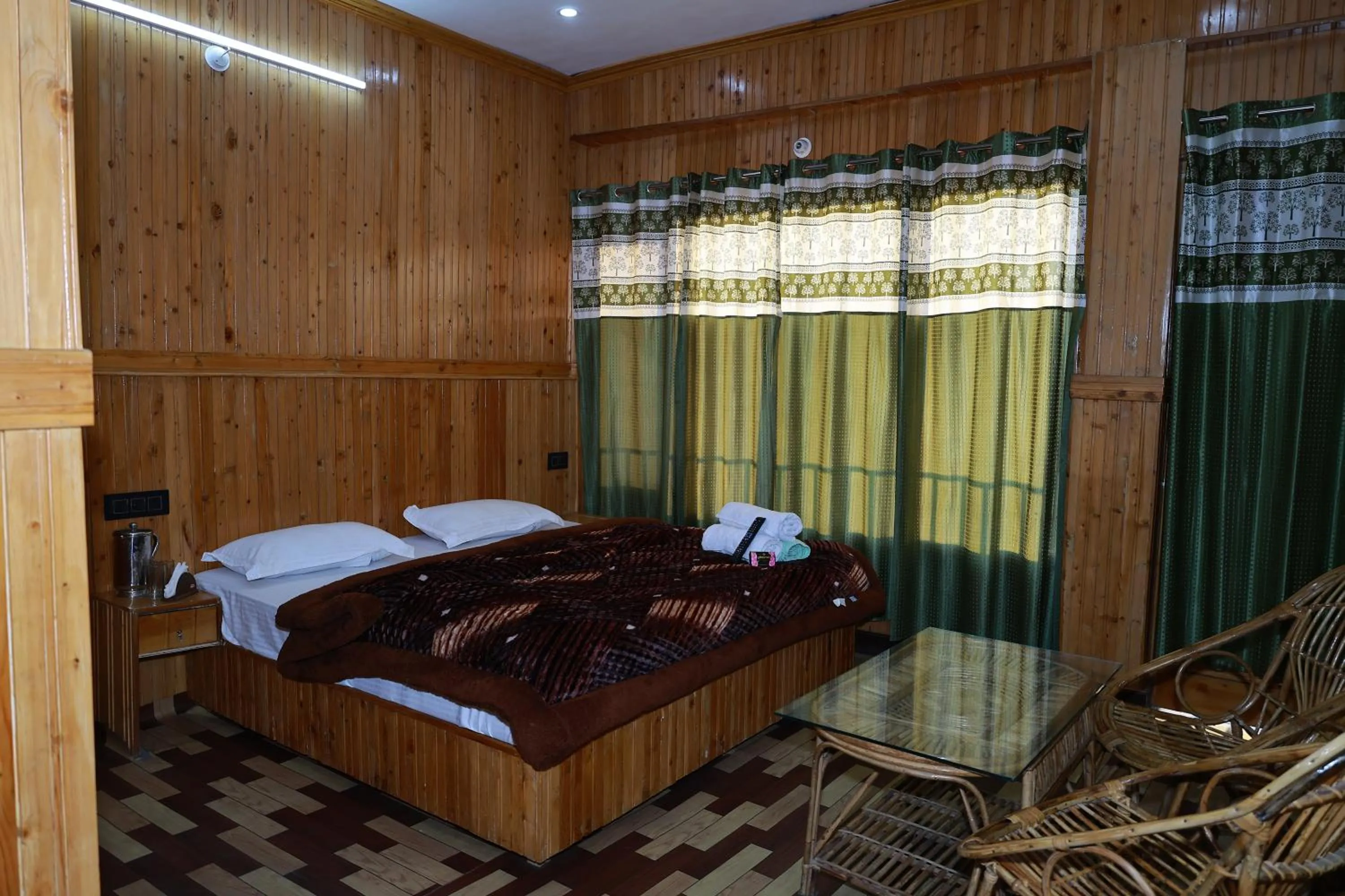 Bed in Sunset Lagoon Dalhousie