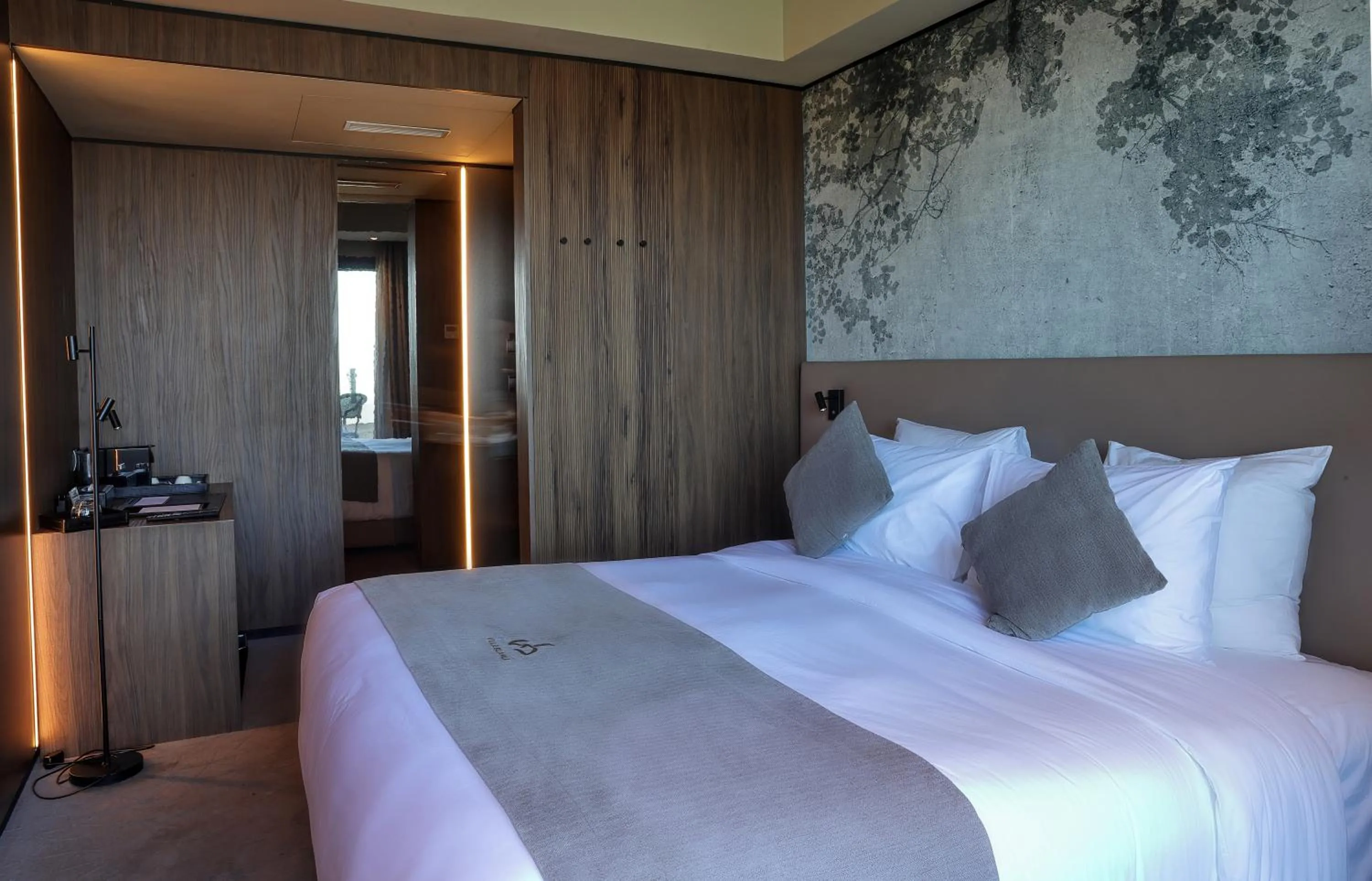 Bed in Villa Blanca Urban Hotel