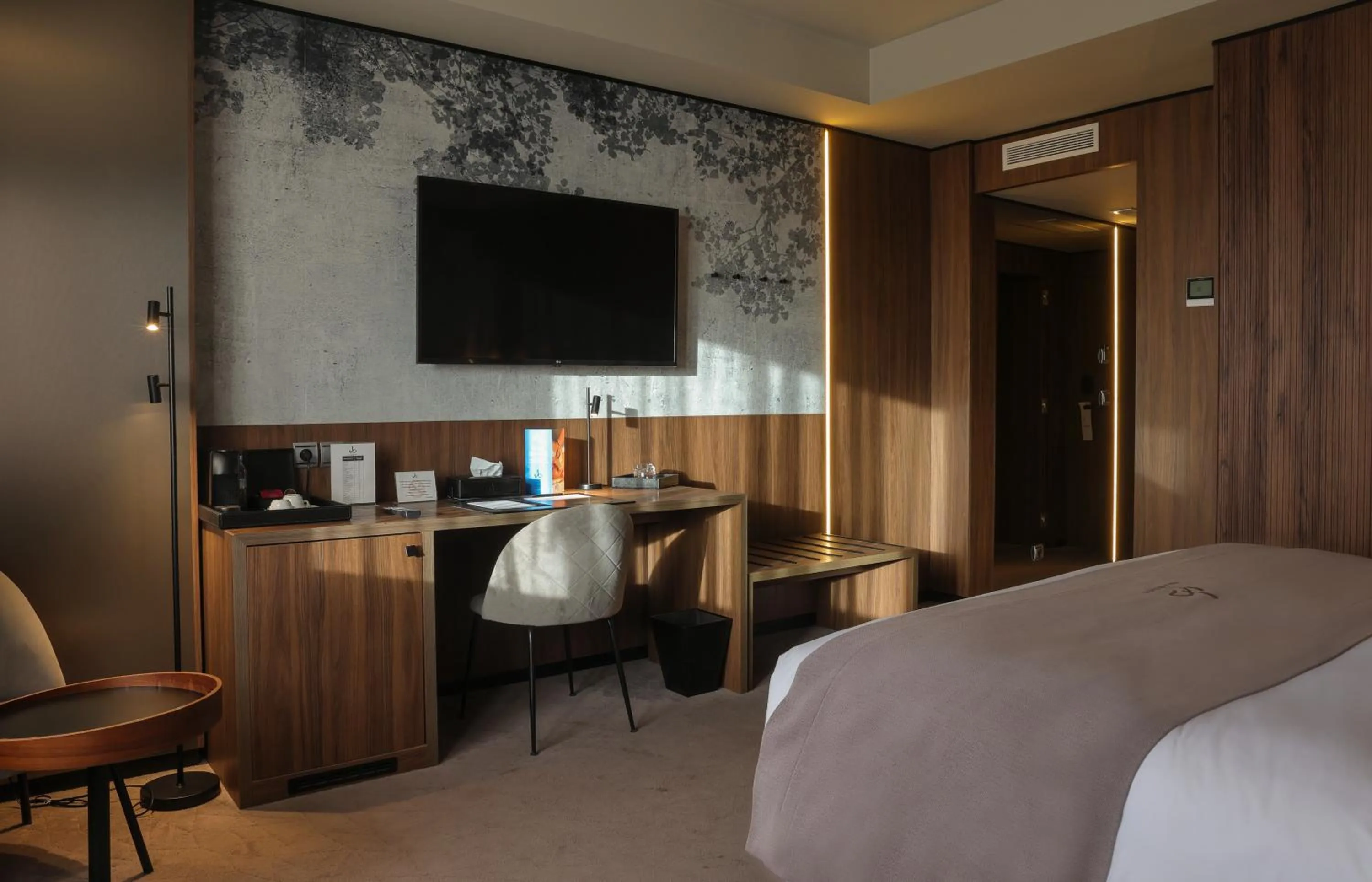 Bed in Villa Blanca Urban Hotel