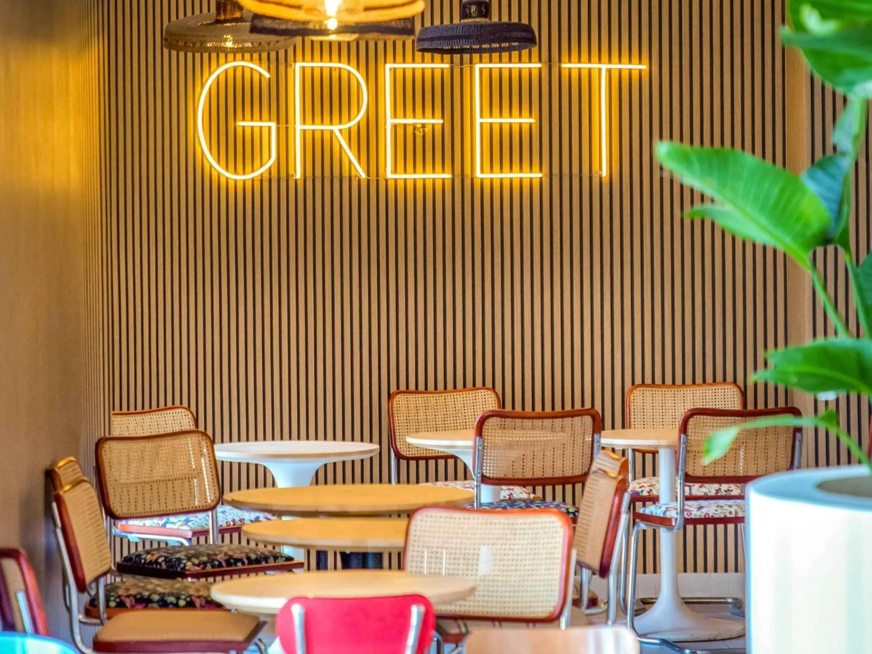 Property building in greet hotel Salon de Provence Property building in greet hotel Salon de Provence