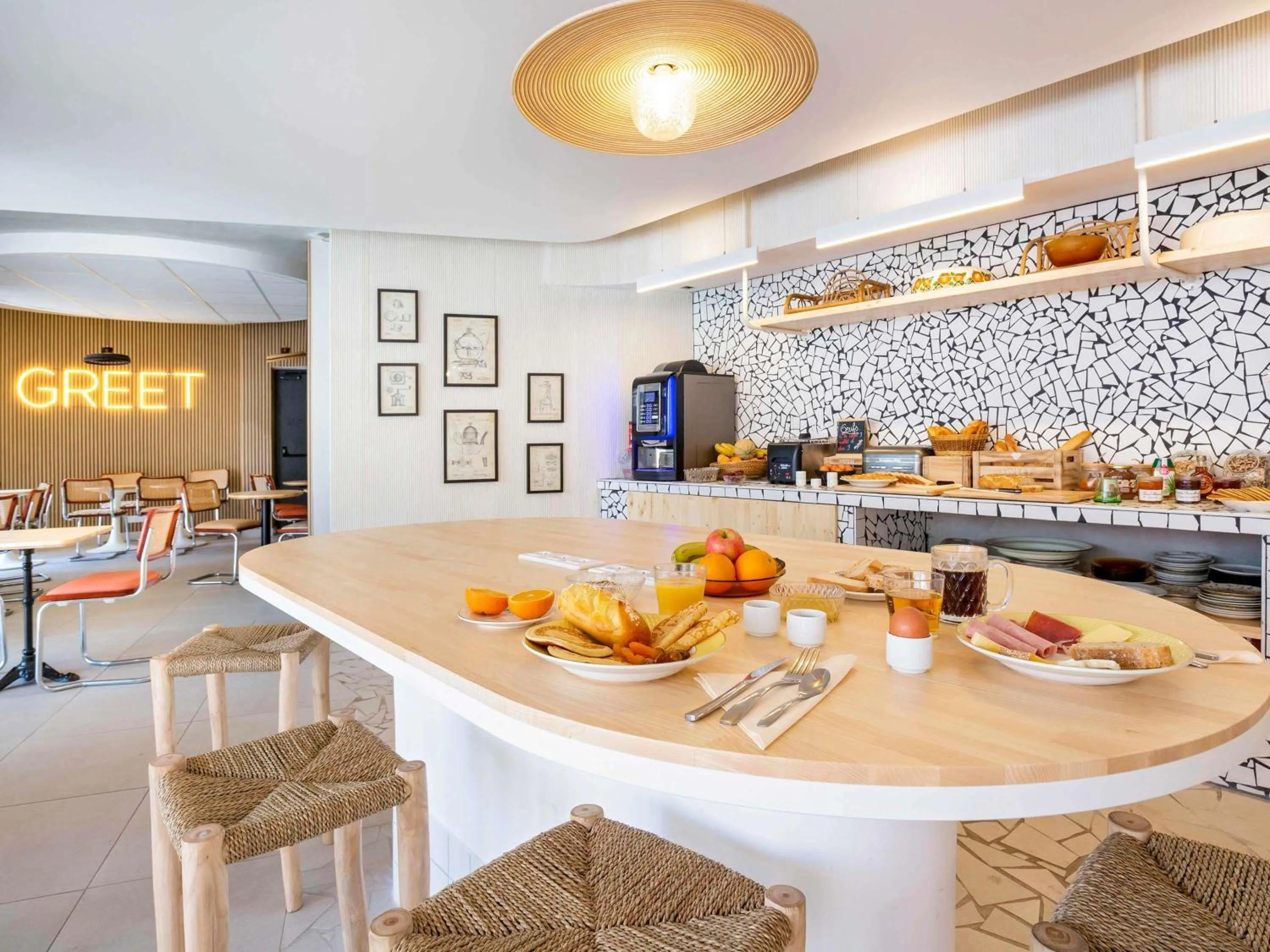 Other in greet hotel Salon de Provence