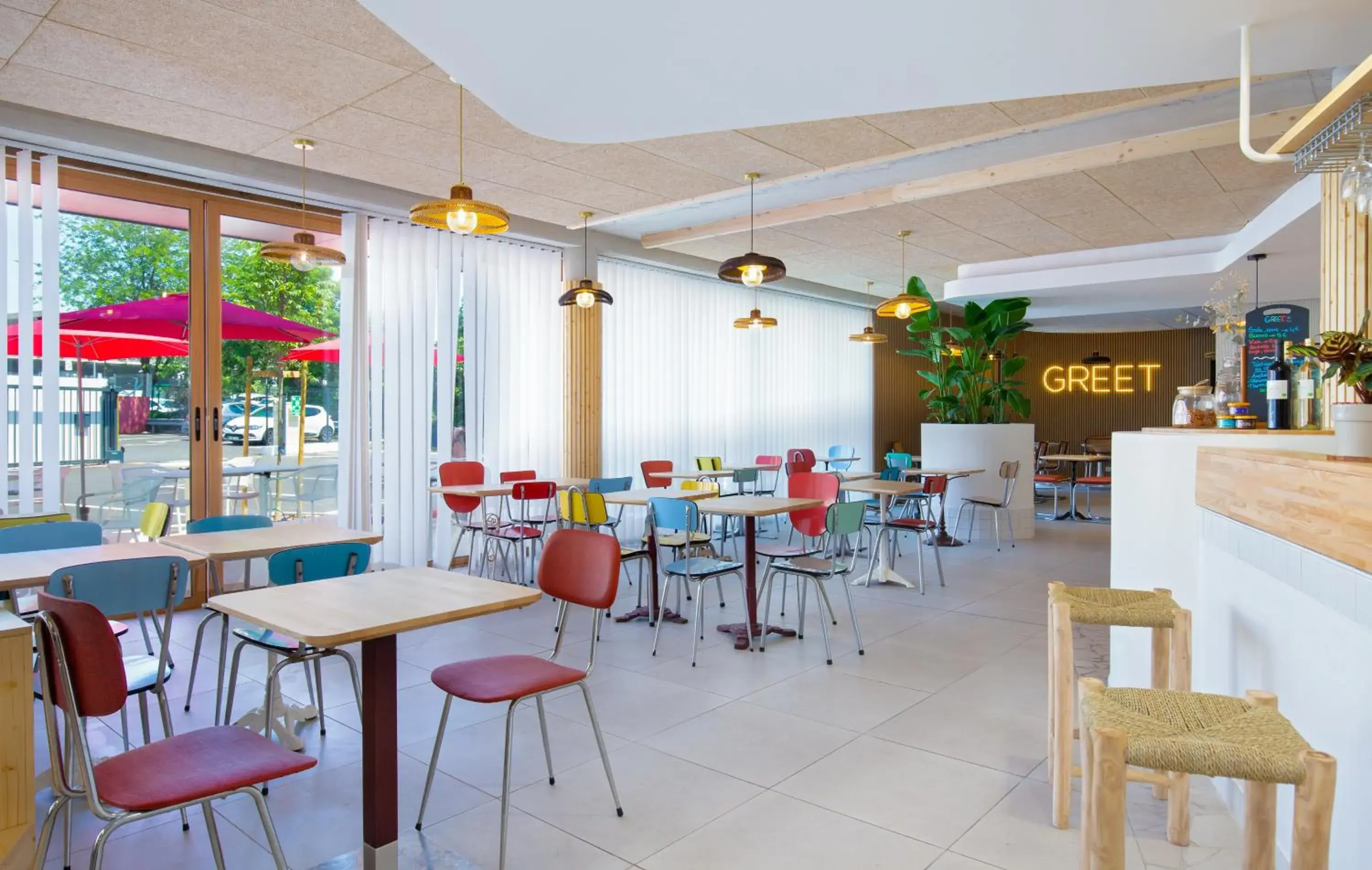 Property building in greet hotel Salon de Provence Property building in greet hotel Salon de Provence