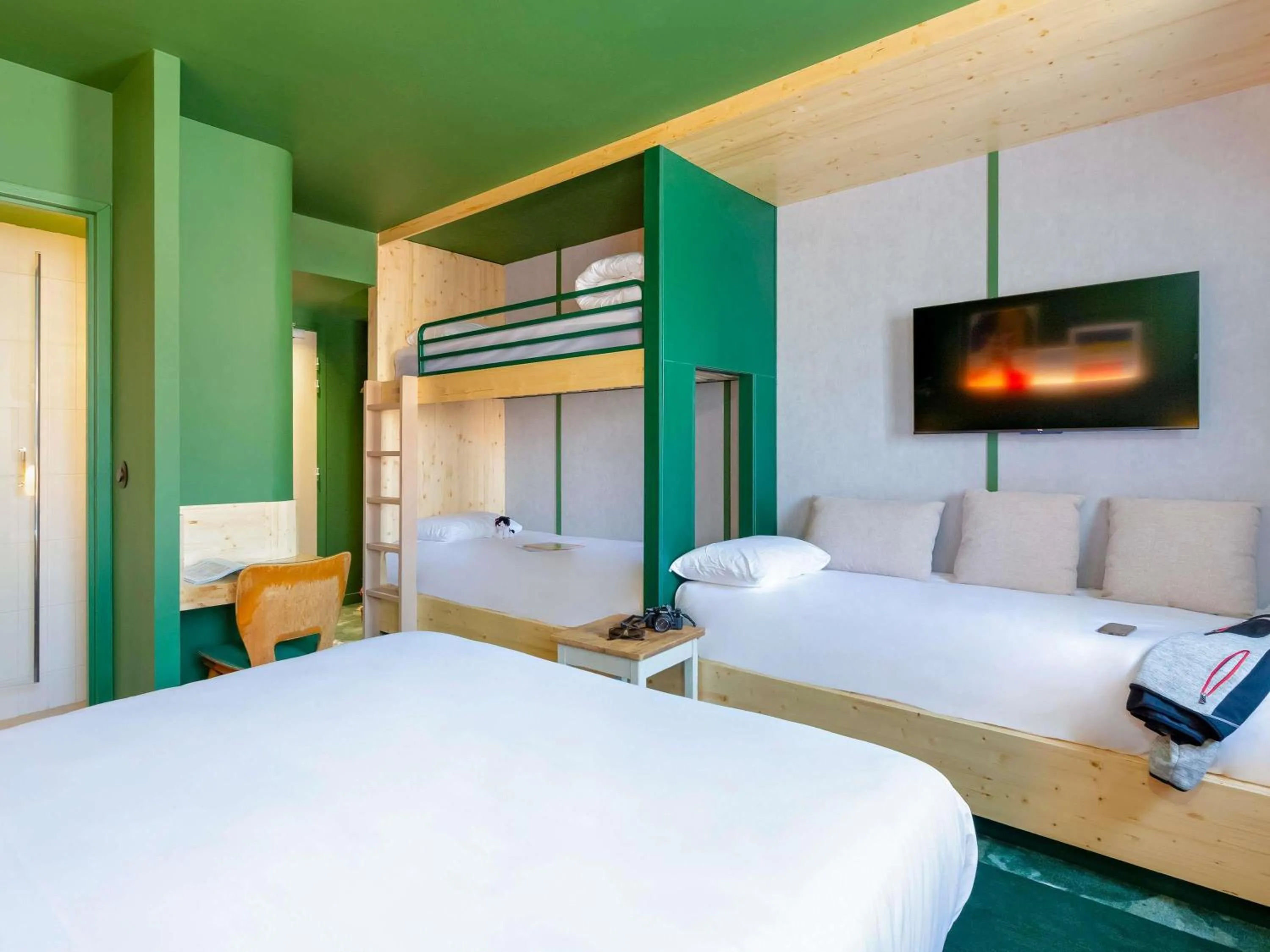 Bedroom, Bed in greet hotel Salon de Provence