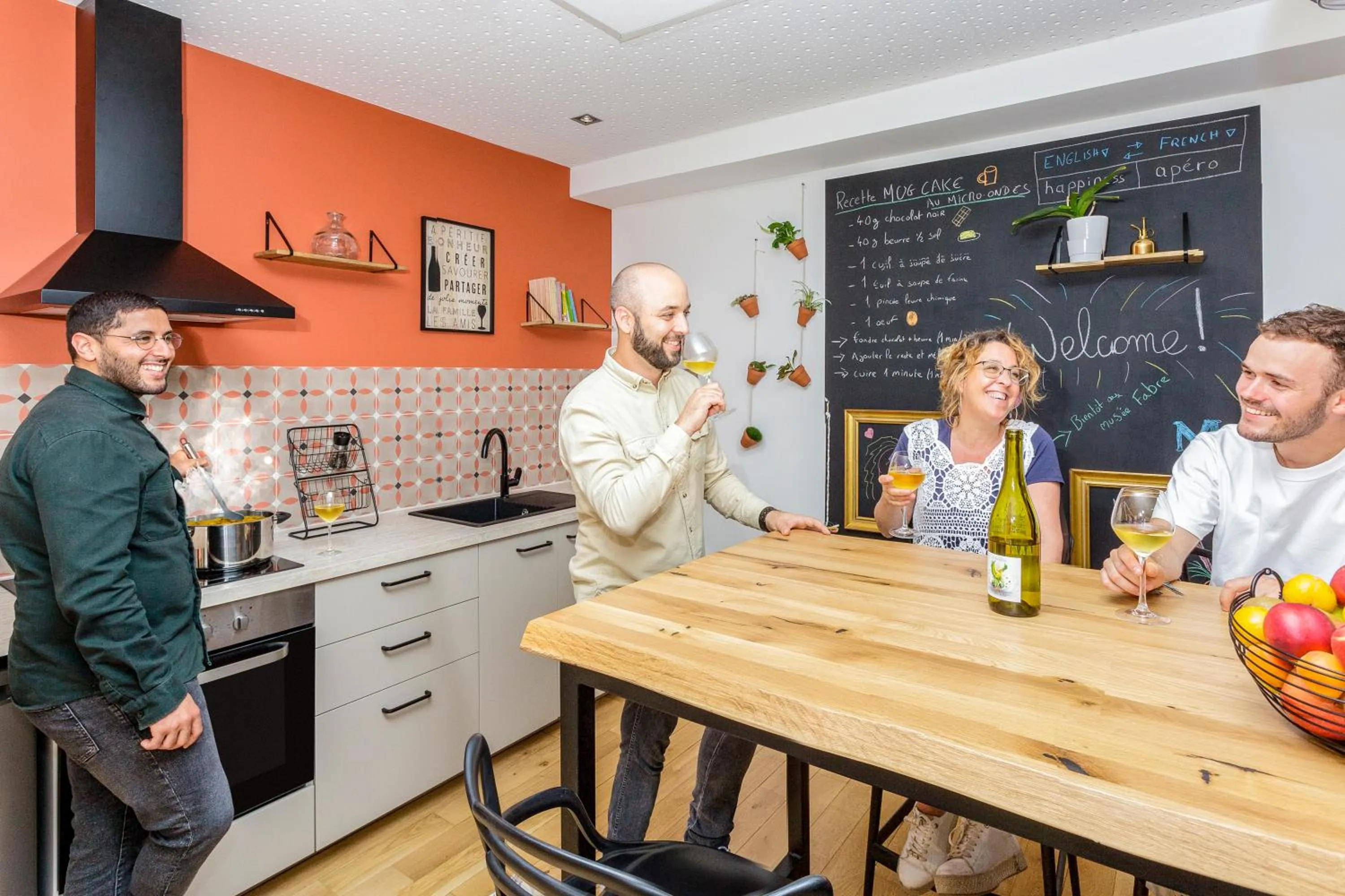 Kitchen or kitchenette in Aparthotel Adagio Montpellier Centre Comedie