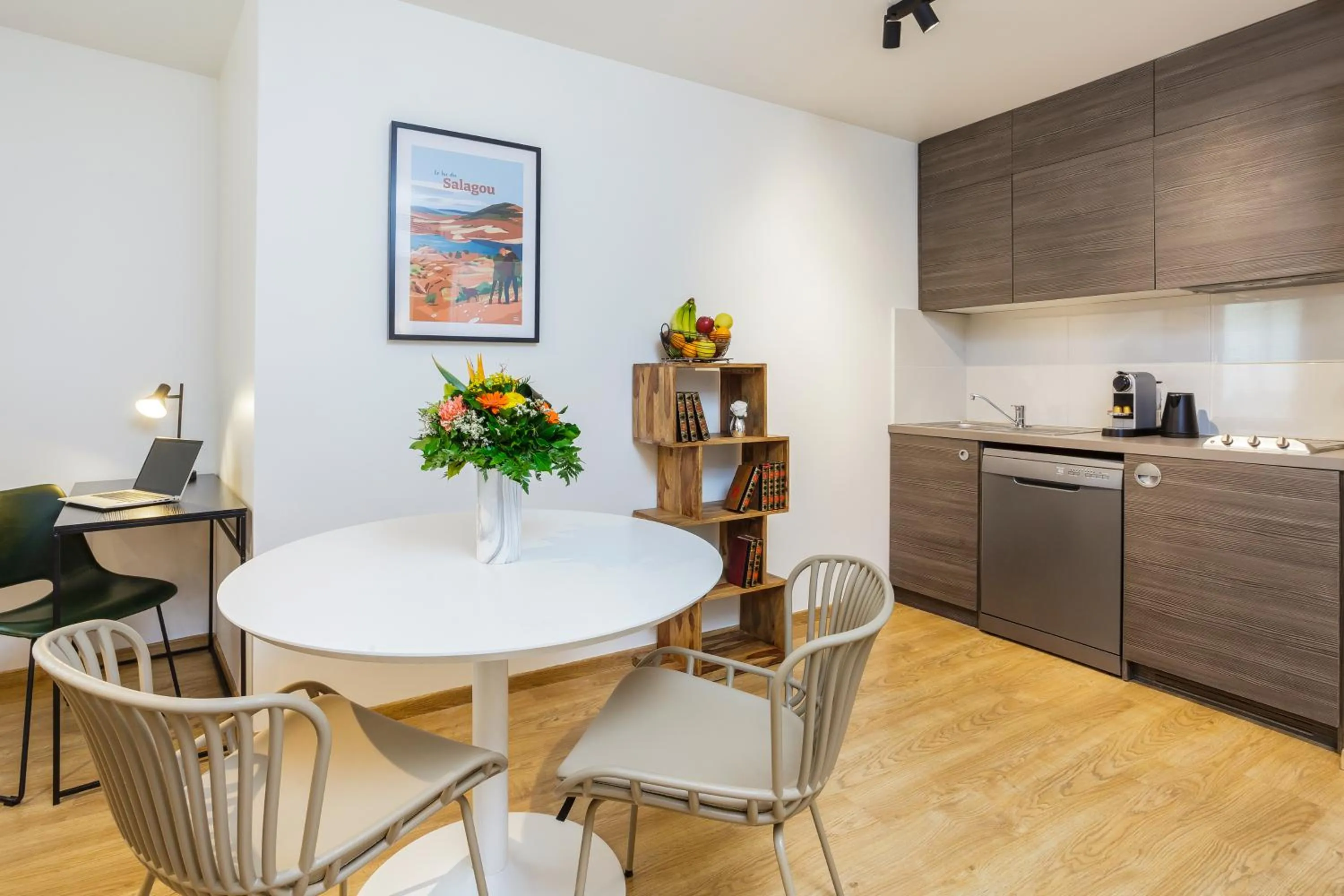 kitchen in Aparthotel Adagio Montpellier Centre Comedie