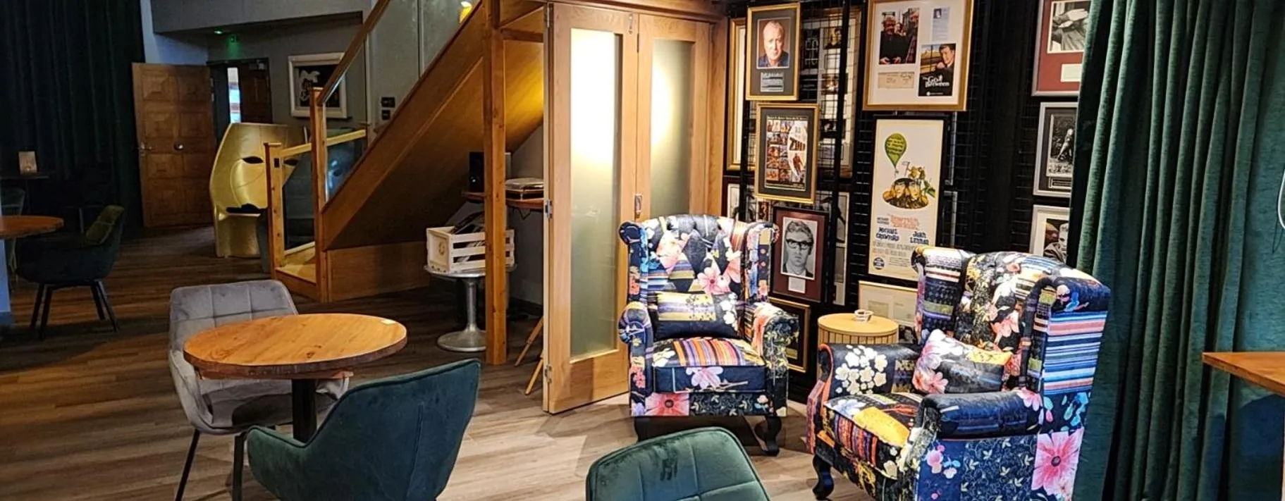 Pinnacle Suites Hotel