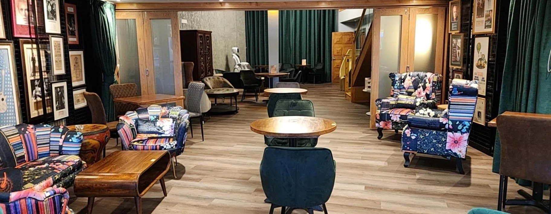 Pinnacle Suites Hotel