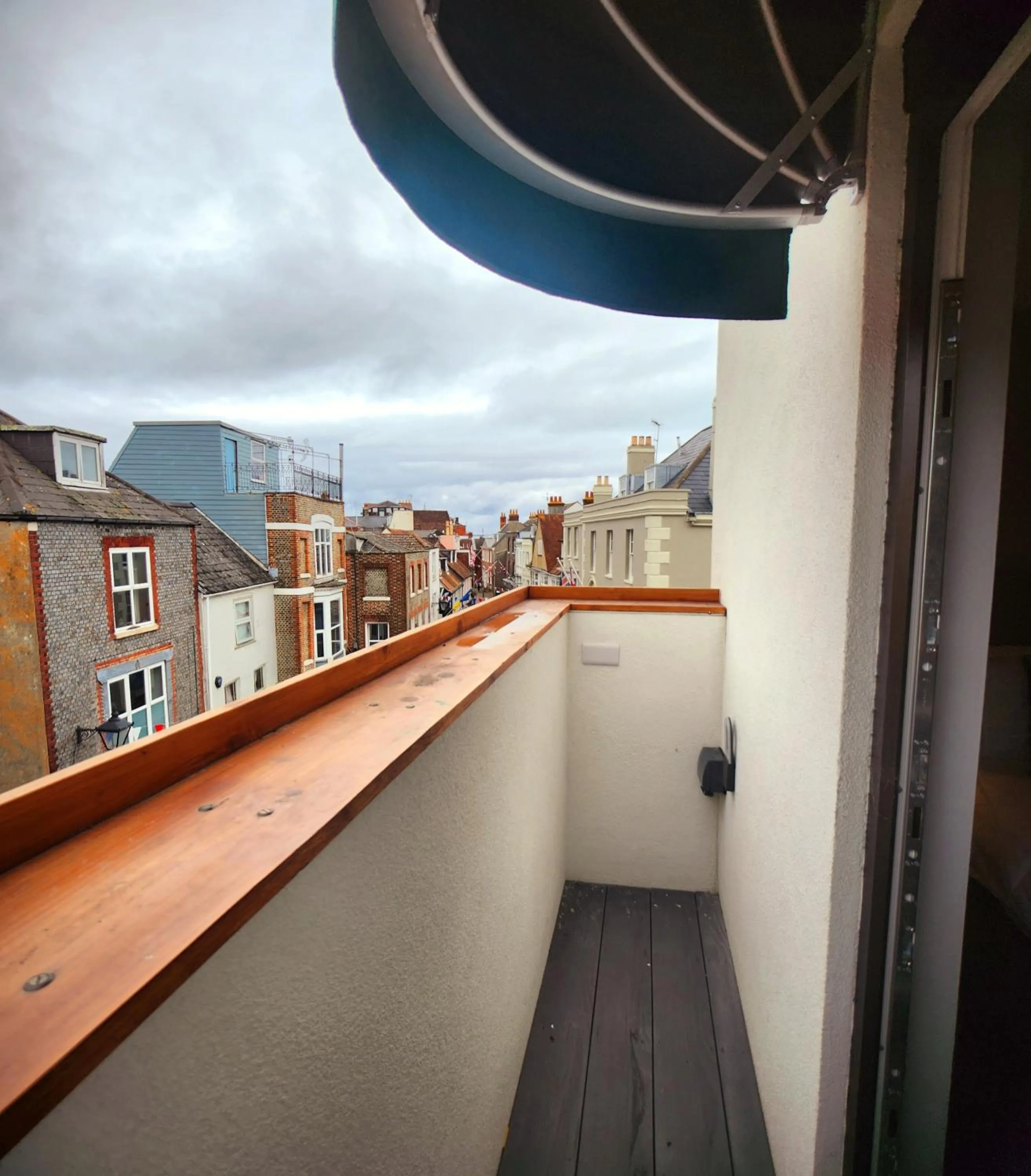 Balcony/Terrace in Pinnacle Suites Hotel