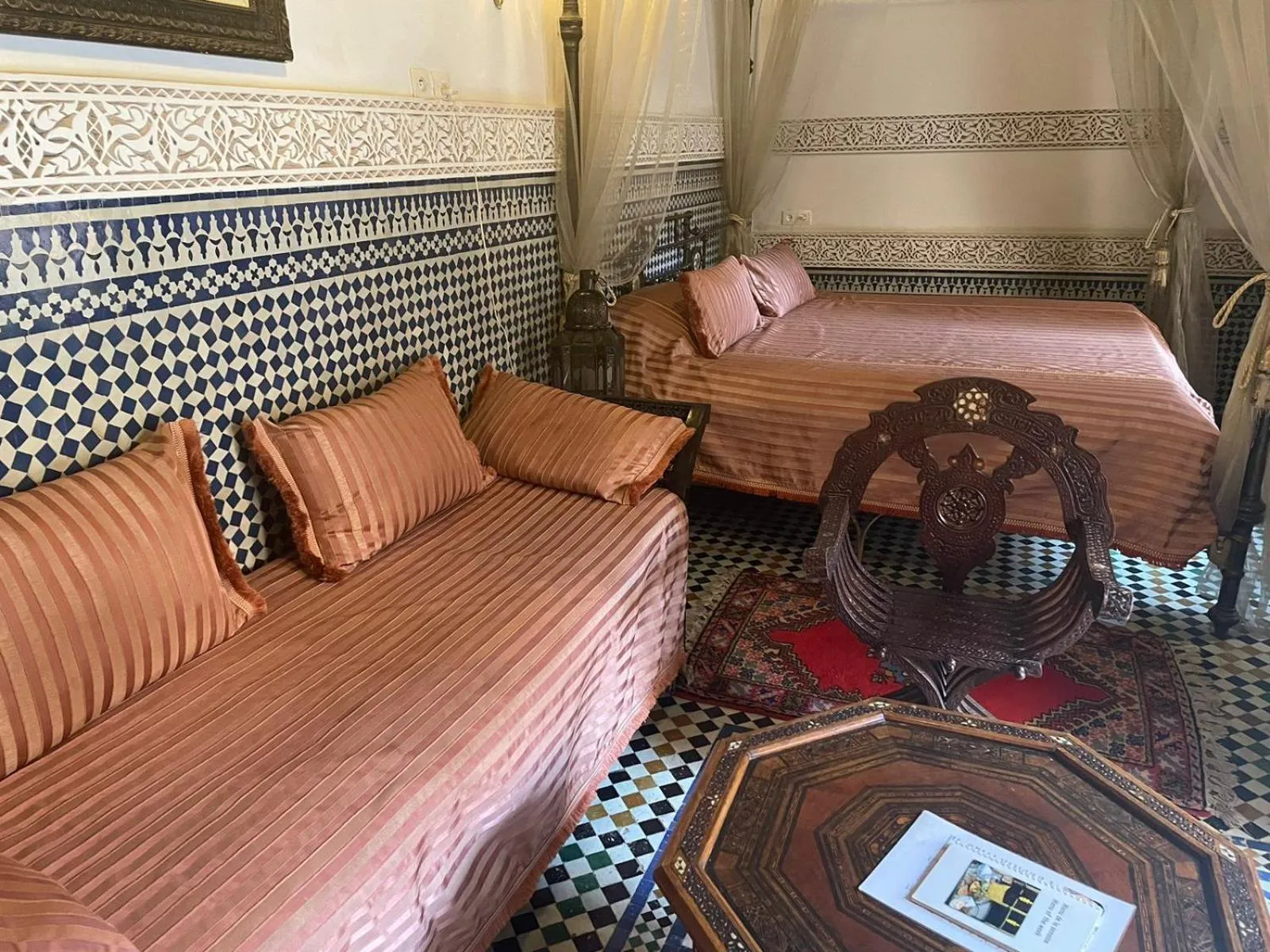 Bed in Riad Fes Baraka & SPA