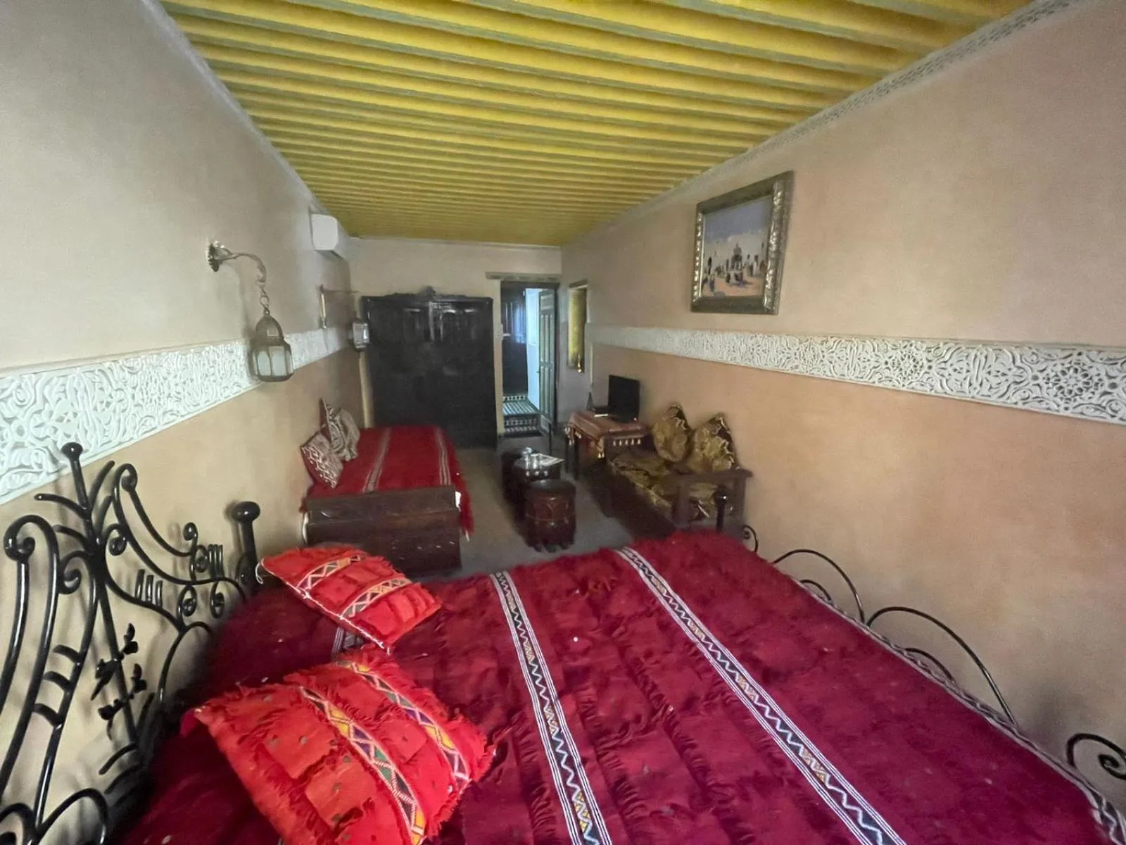 Bed in Riad Fes Baraka & SPA