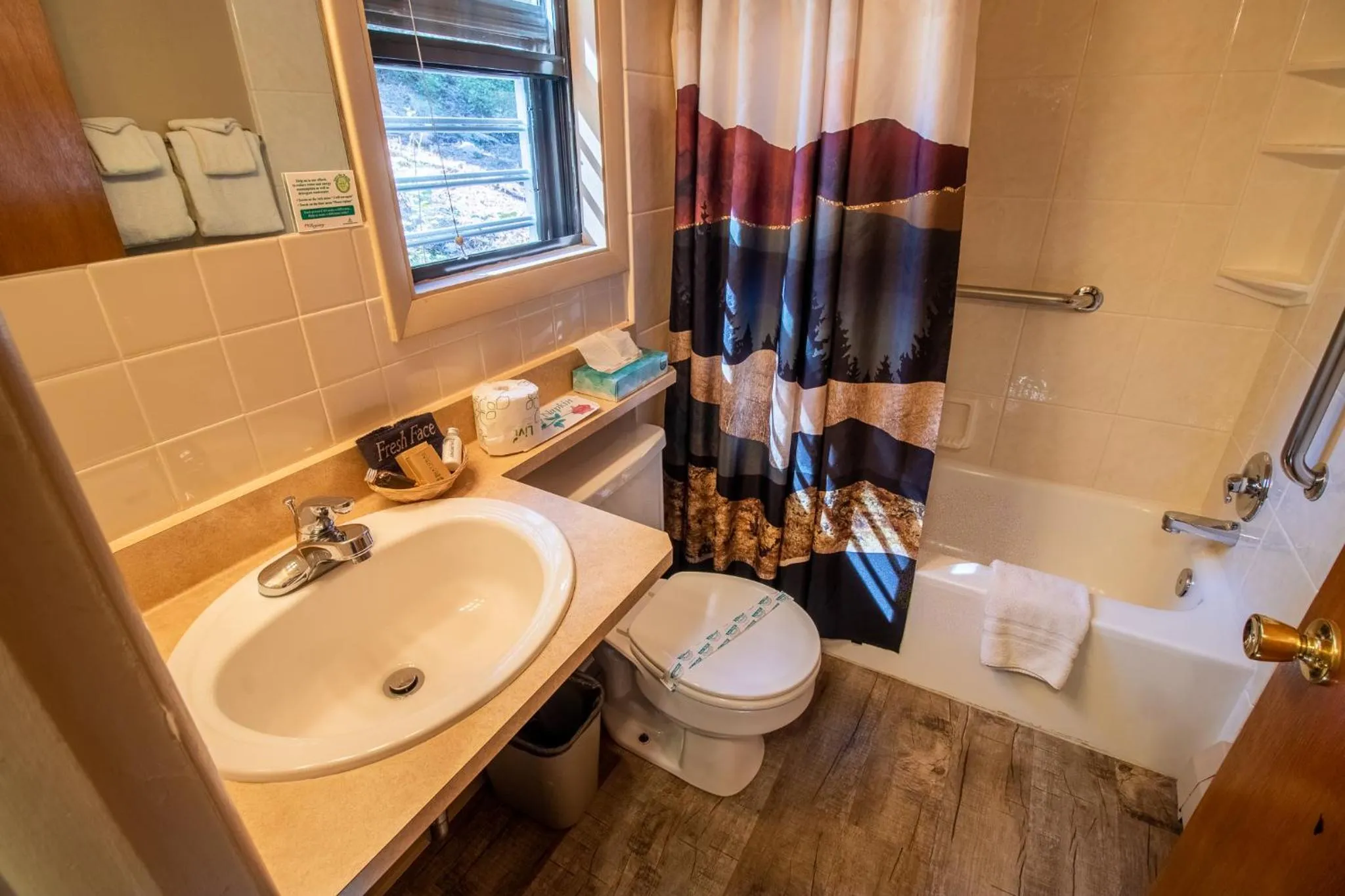 Shower in Castle Mountain Lodge