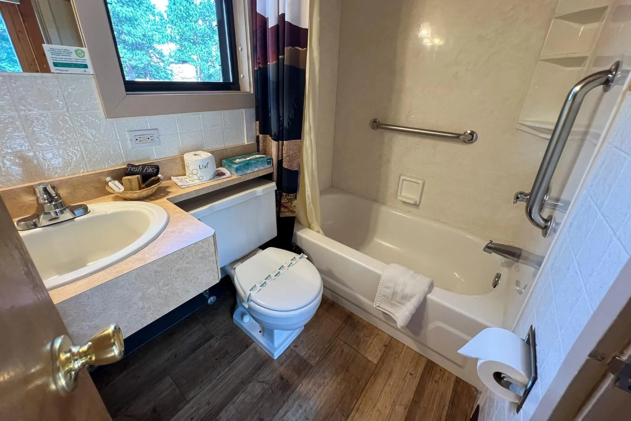 Bathroom in Castle Mountain Lodge