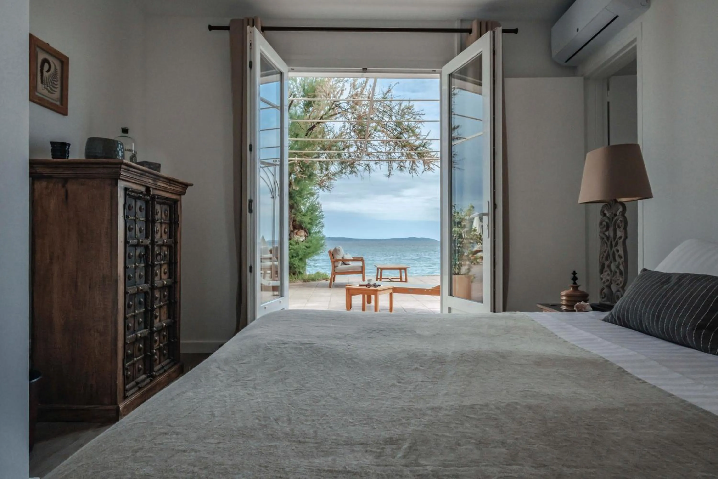 Bed in Surplage Hôtel Cavalière