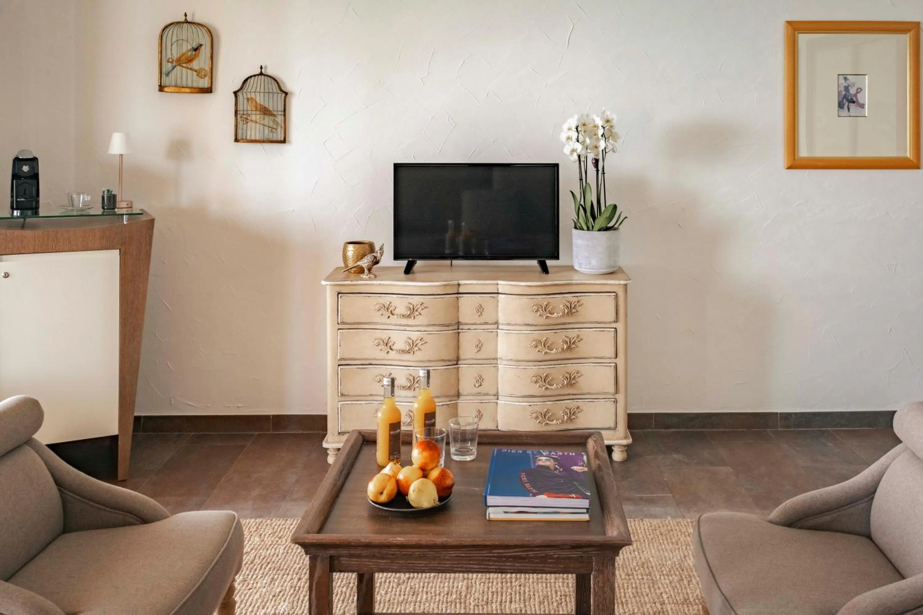 Living room in Surplage Hôtel Cavalière