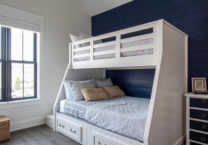 bunk bed, Bed in The Hen Houses