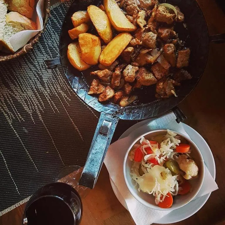 Restaurant/places to eat in Hotel Snjezna kuca - Nature Park of Bosnia Herzegovina