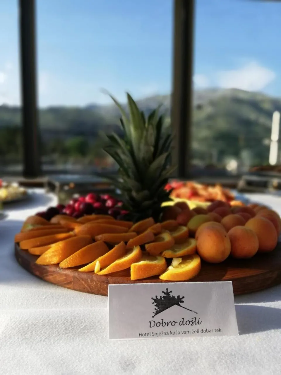 Food and drinks in Hotel Snjezna kuca - Nature Park of Bosnia Herzegovina