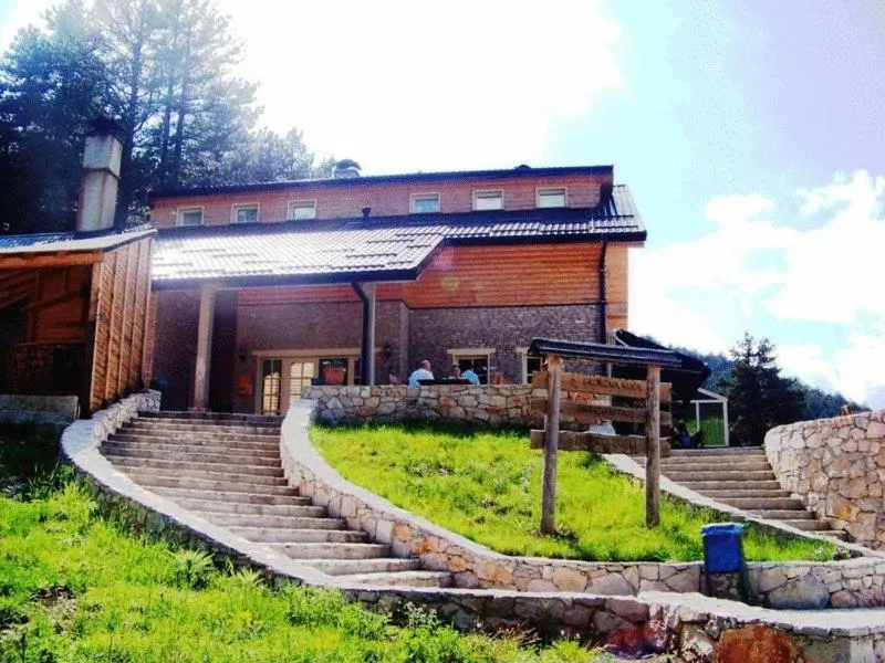 Facade/entrance in Hotel Snjezna kuca - Nature Park of Bosnia Herzegovina