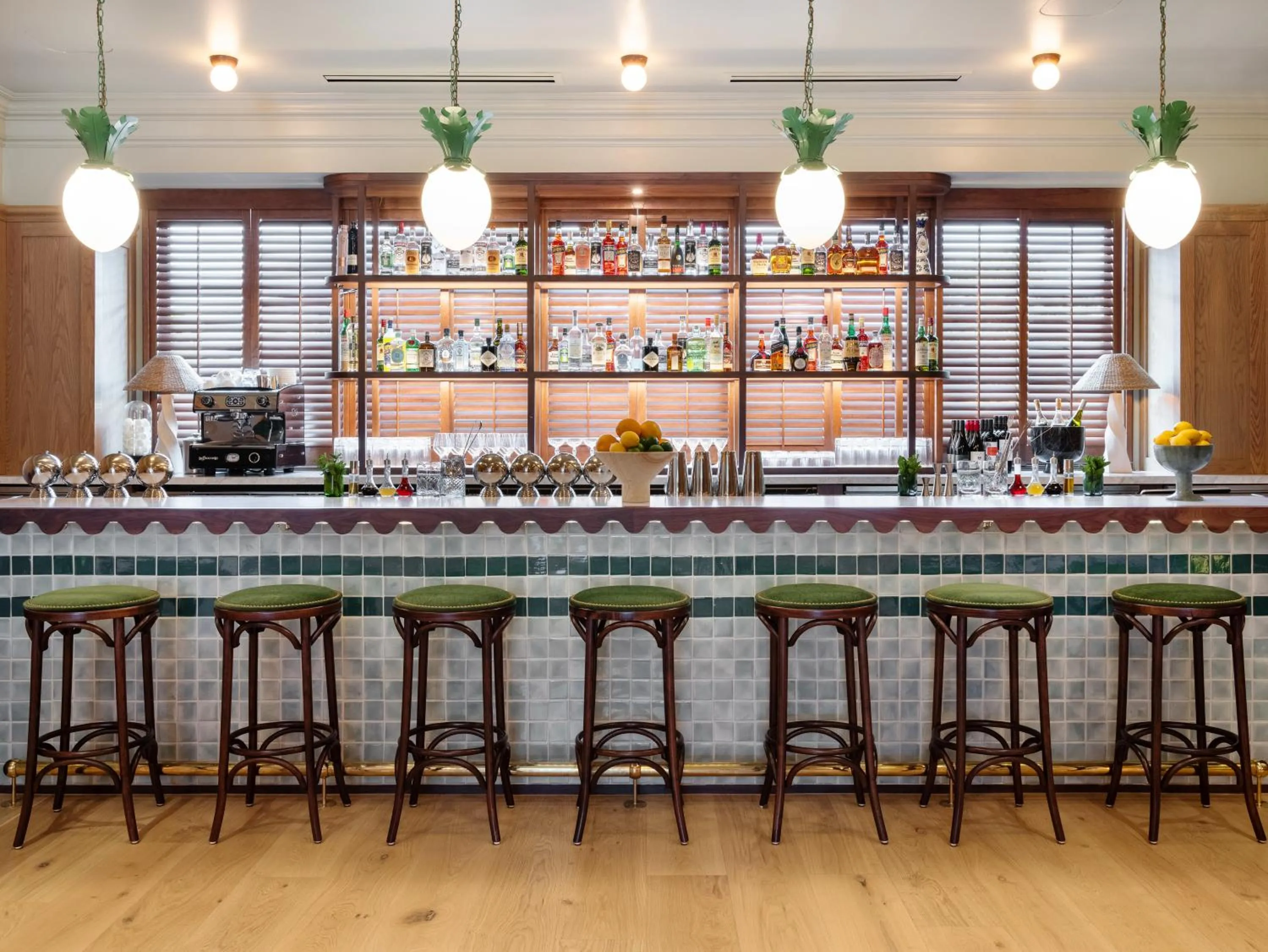 Lounge or bar in Palihouse Hyde Park Village