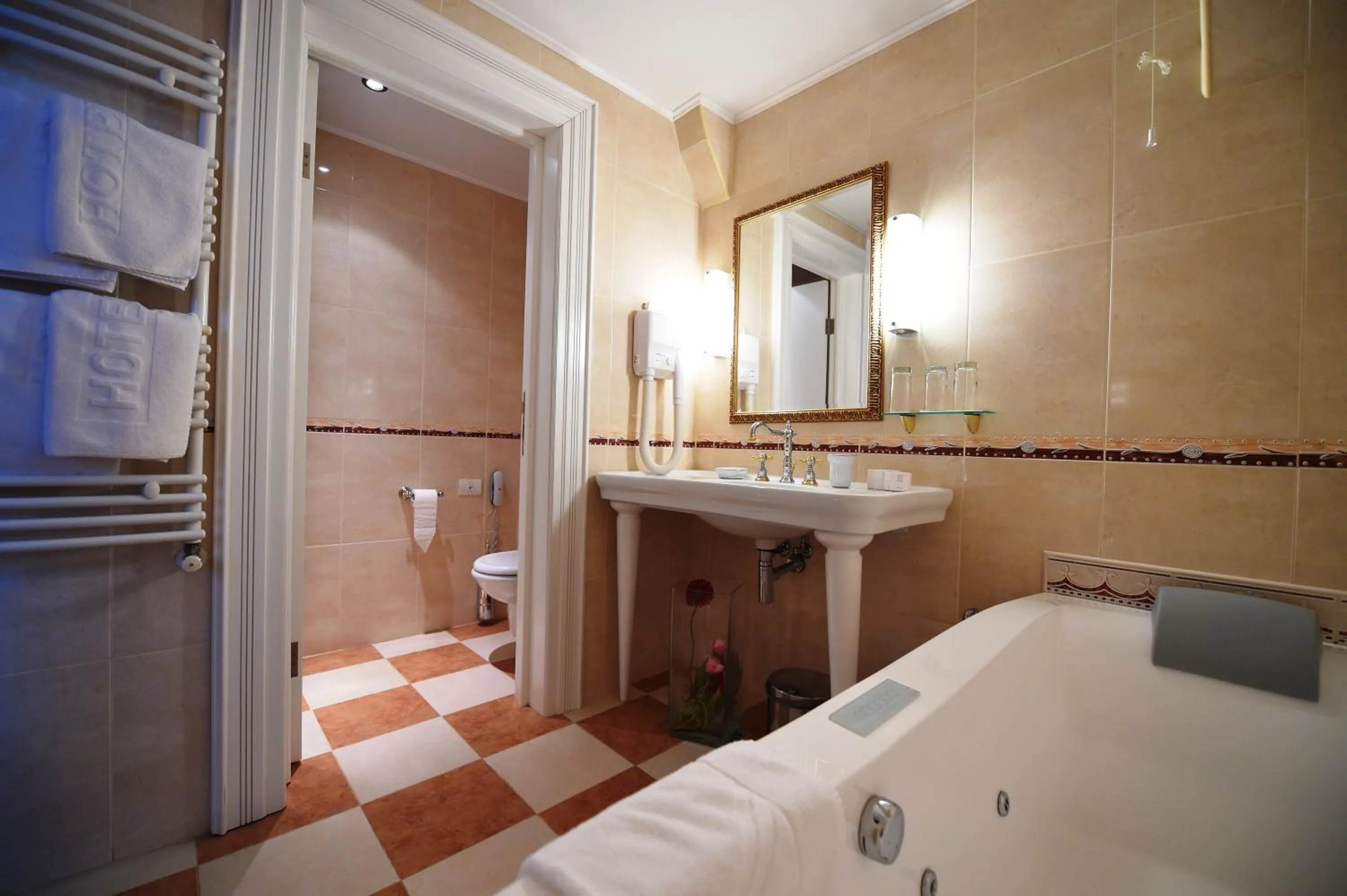 Bathroom in Hotel Leopold I