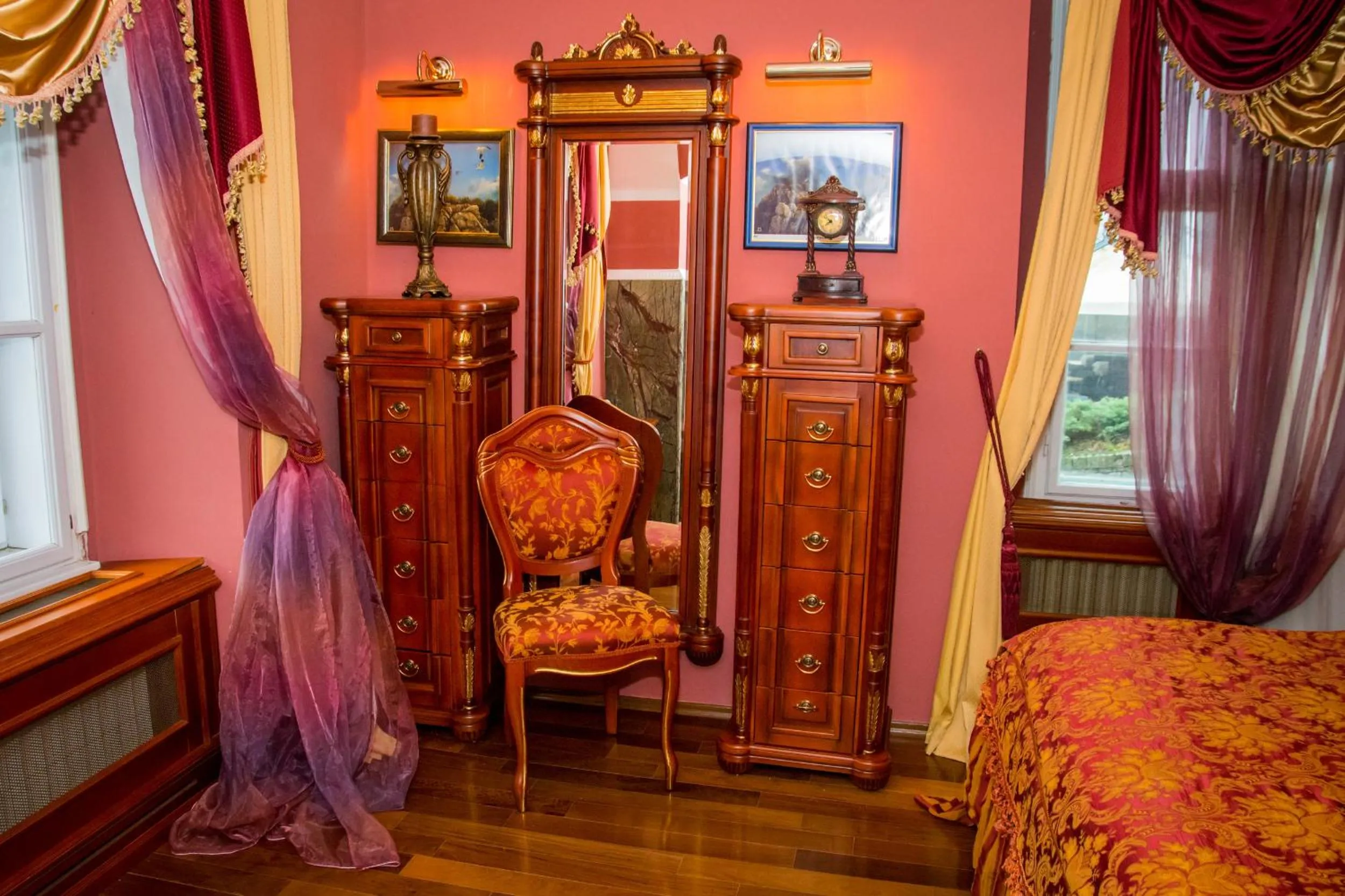 Bed in Hotel Leopold I