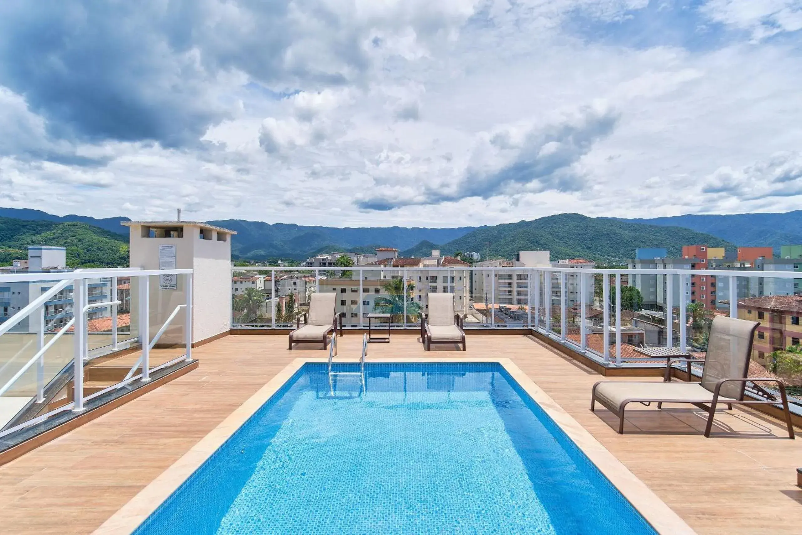 500 metros da Orla Itaguá em Ubatuba - Varanda Gourmet/ Wi-fi 500 metros da Orla Itaguá em Ubatuba - Varanda Gourmet/ Wi-fi