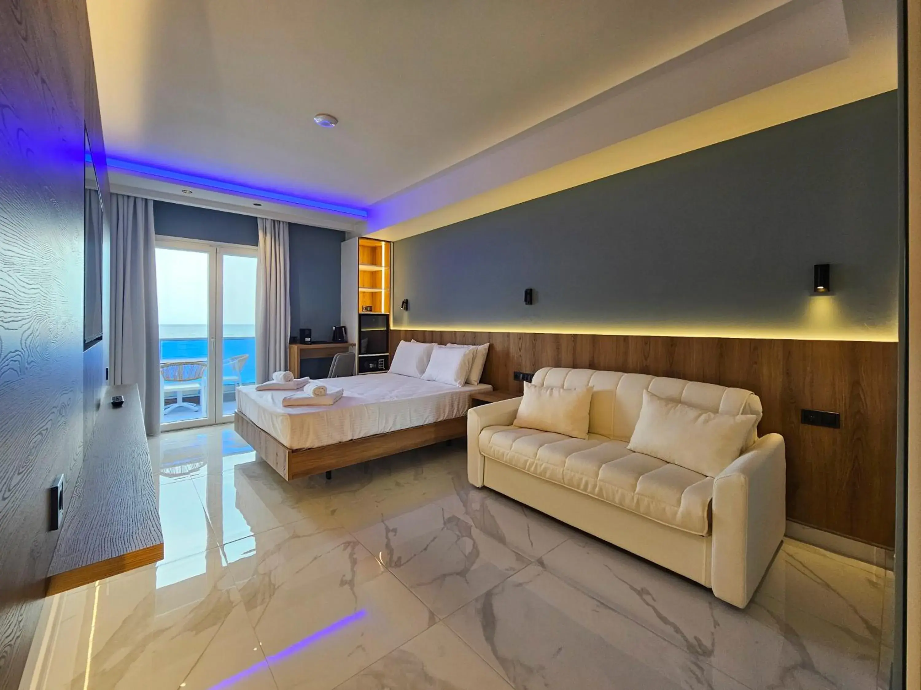 Junior Suite with Sea View in AKTEON GIRNI Junior Suite with Sea View in AKTEON GIRNI