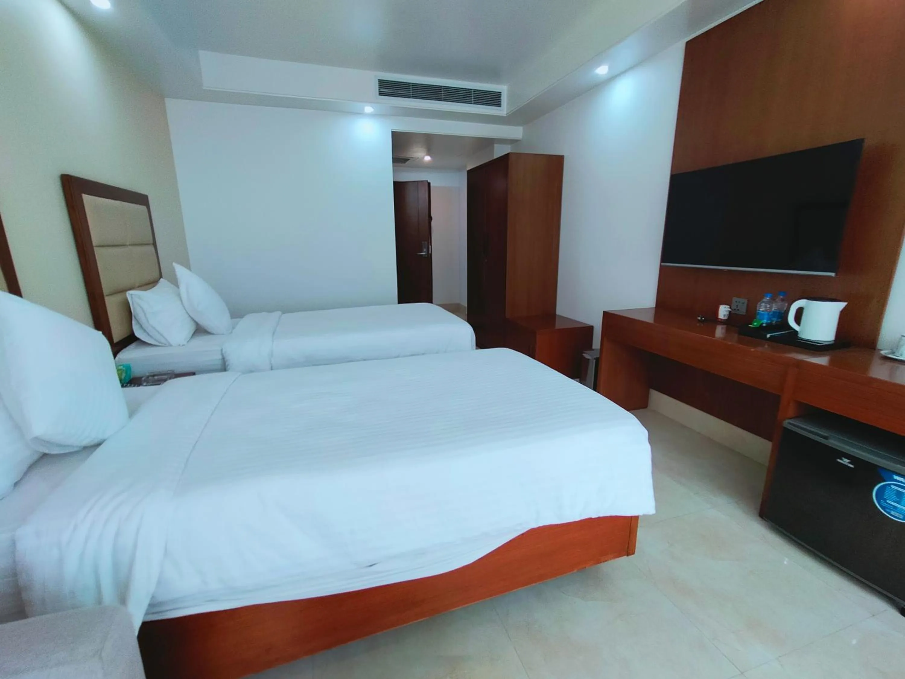 Superior Twin Room in DESHA TARC