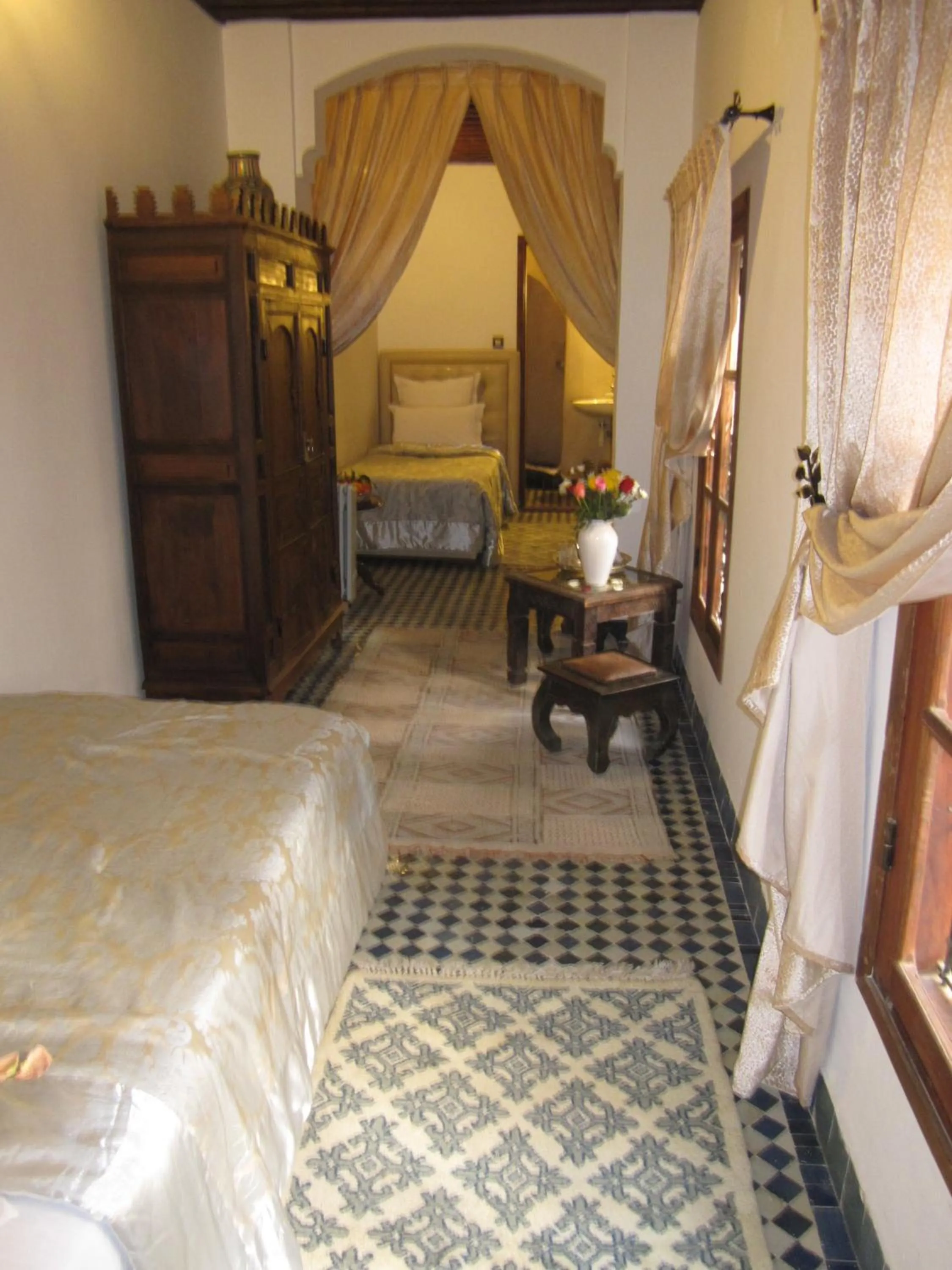 Photo of the whole room, Bed in Riad Alya