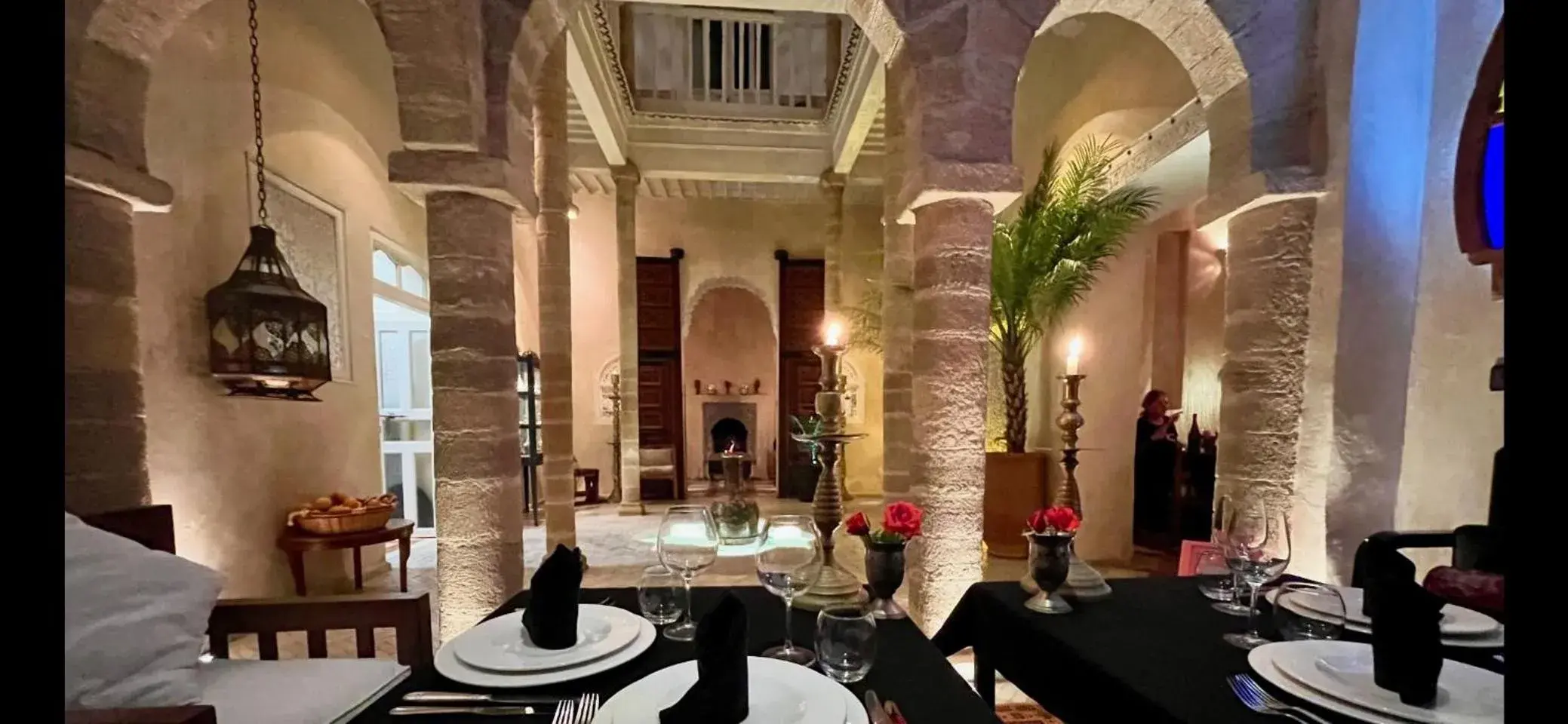 Riad MALAÏKA Riad MALAÏKA
