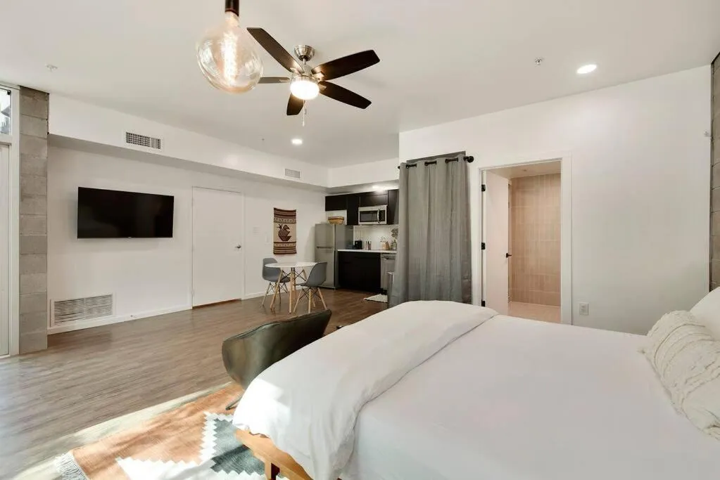 Bed in Tempe Lofty Studios