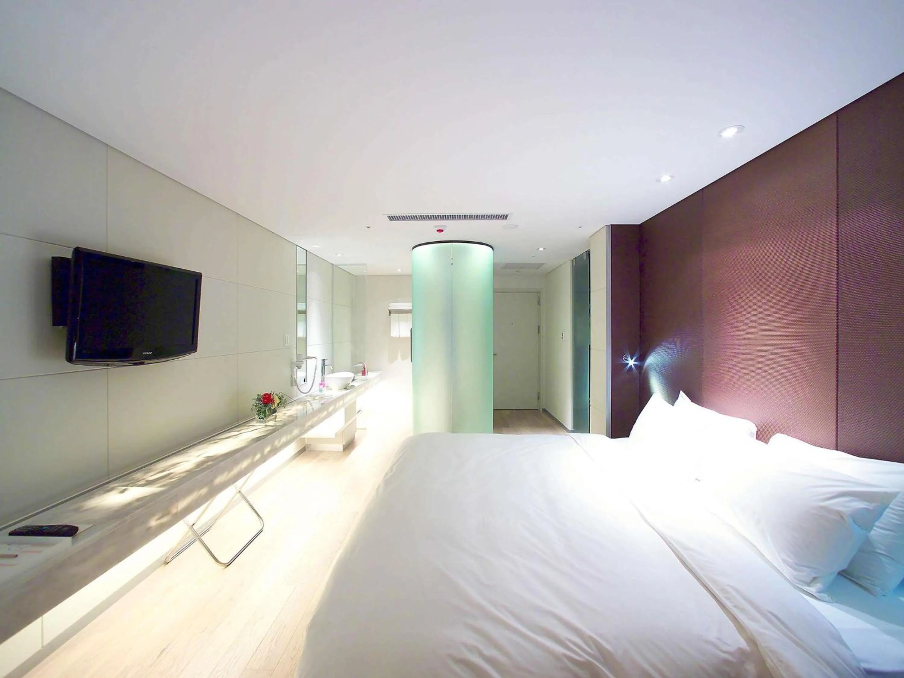 Bedroom, Bed in Grand Mercure Ambassador Changwon
