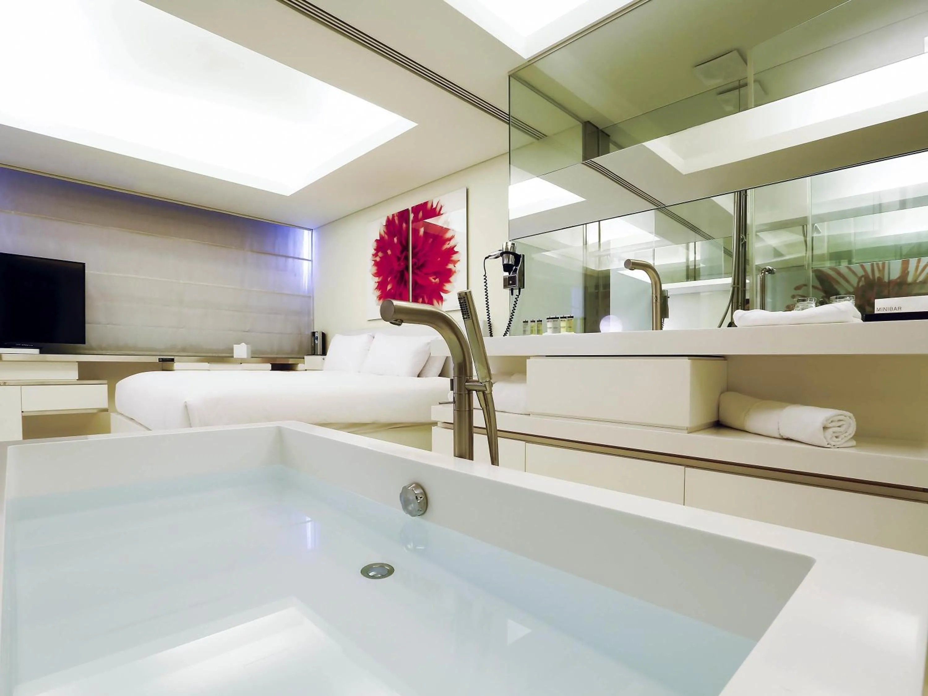 Bedroom in Grand Mercure Ambassador Changwon