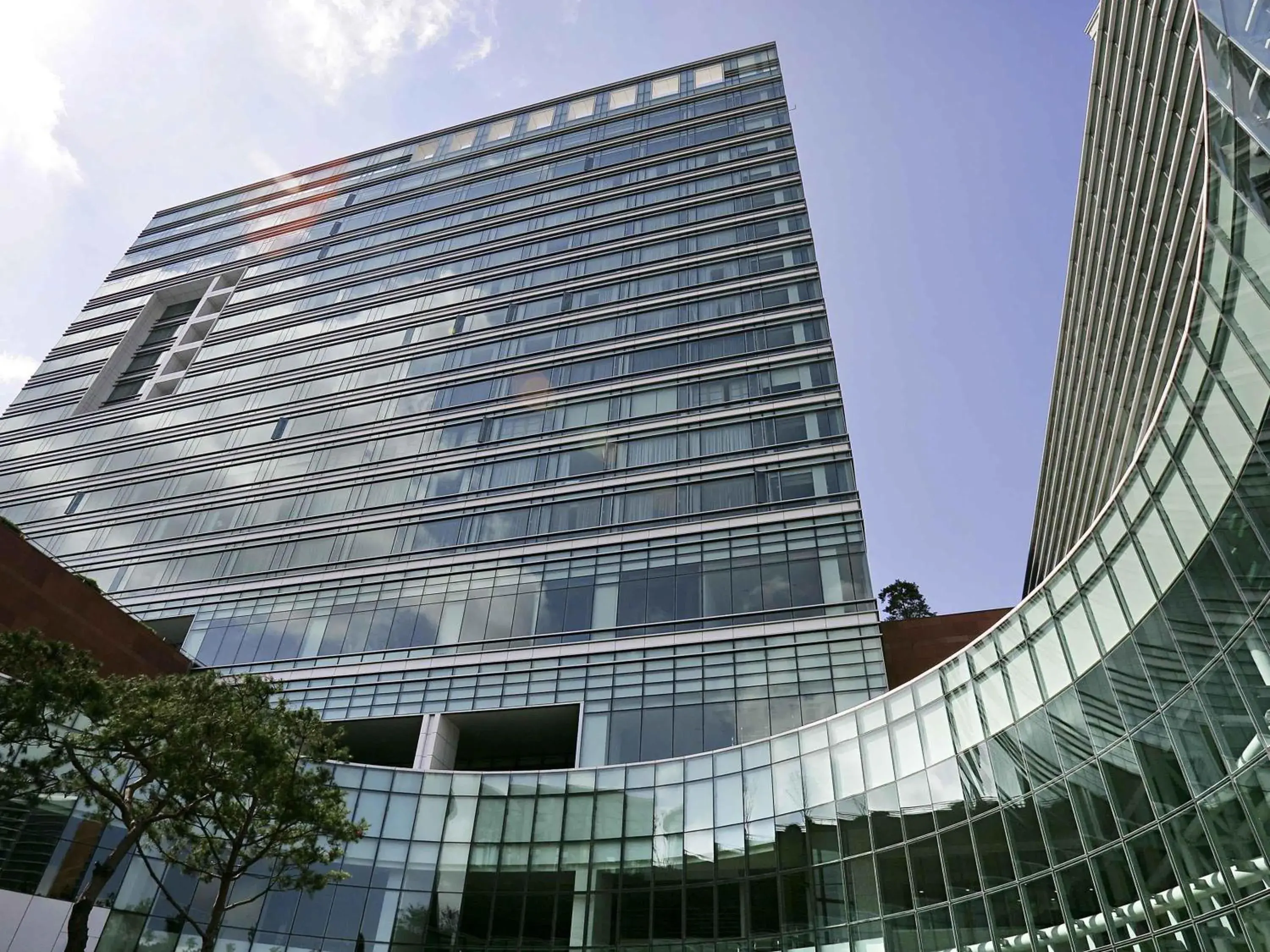 Property building in Grand Mercure Ambassador Changwon Property building in Grand Mercure Ambassador Changwon